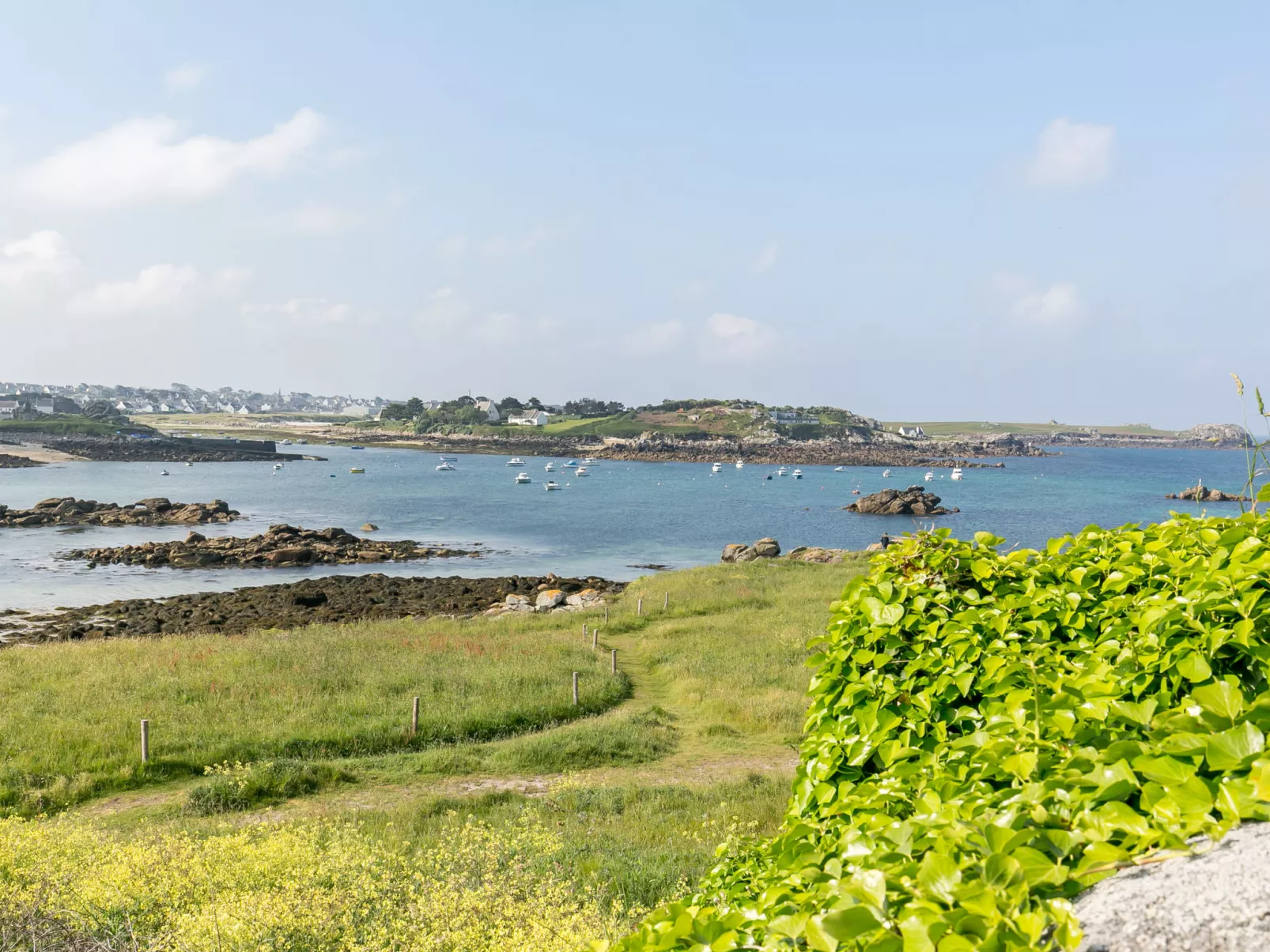 Ebenerdiges Haus am Meer-Umgebung