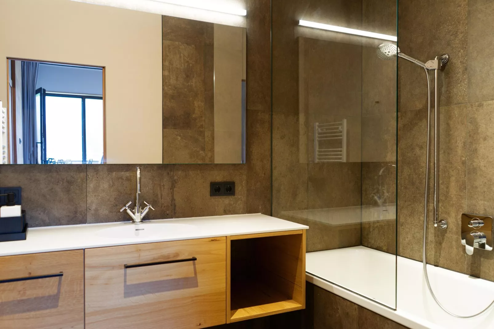Heimat 1495 Arlberg-Bathroom