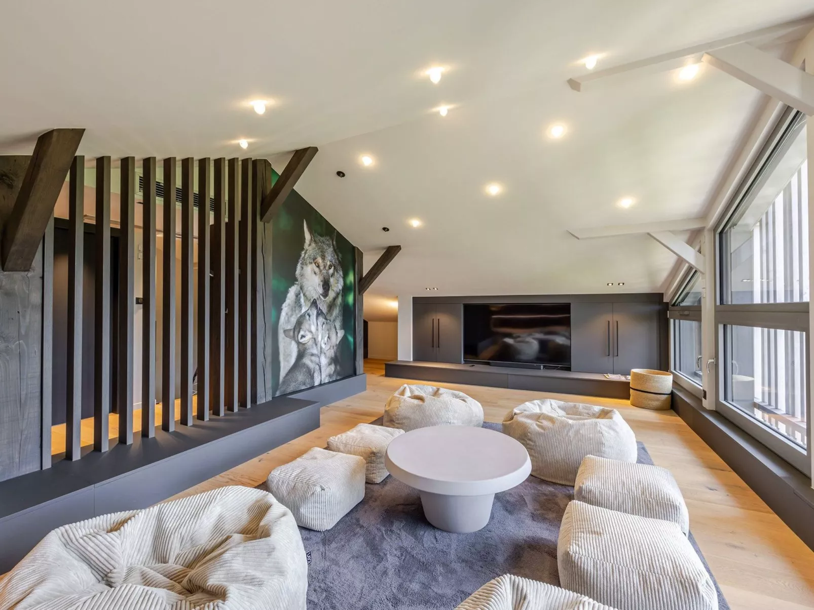 Loge aux Loups, Innenpool, Sauna, nahe am See-Inside