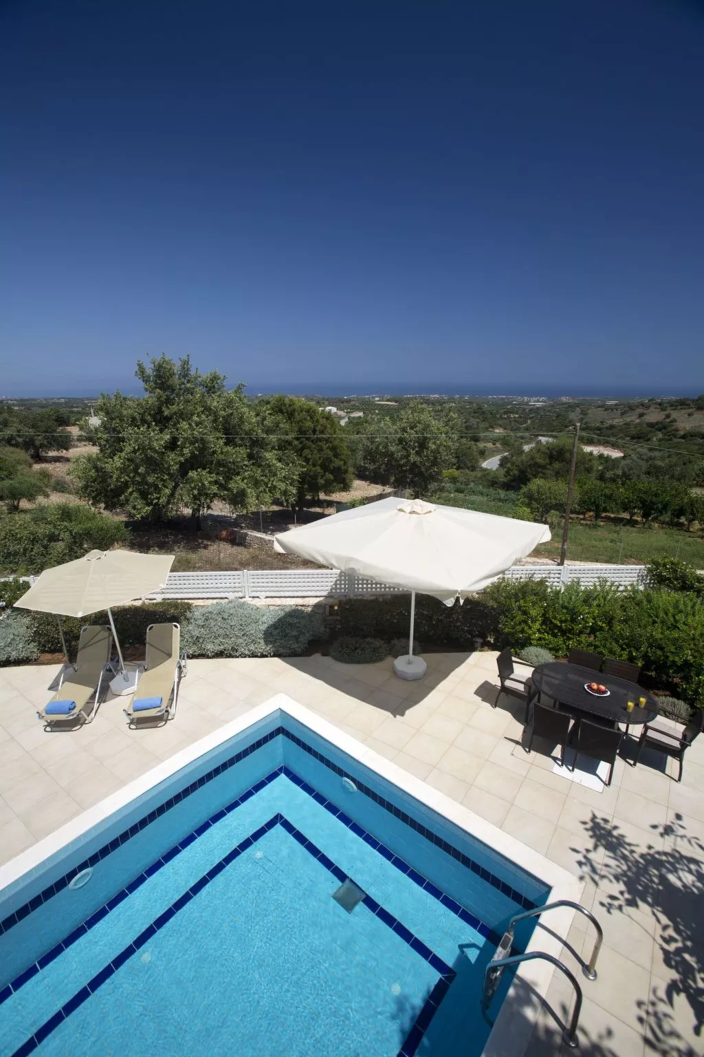 Villa Irini - 3-Schlafzimmer-Villa mit privatem Pool-Outside