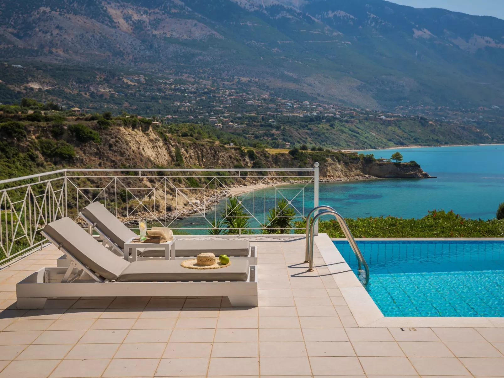 Luxusvilla Thalassa, direkt am Meer-Dehors