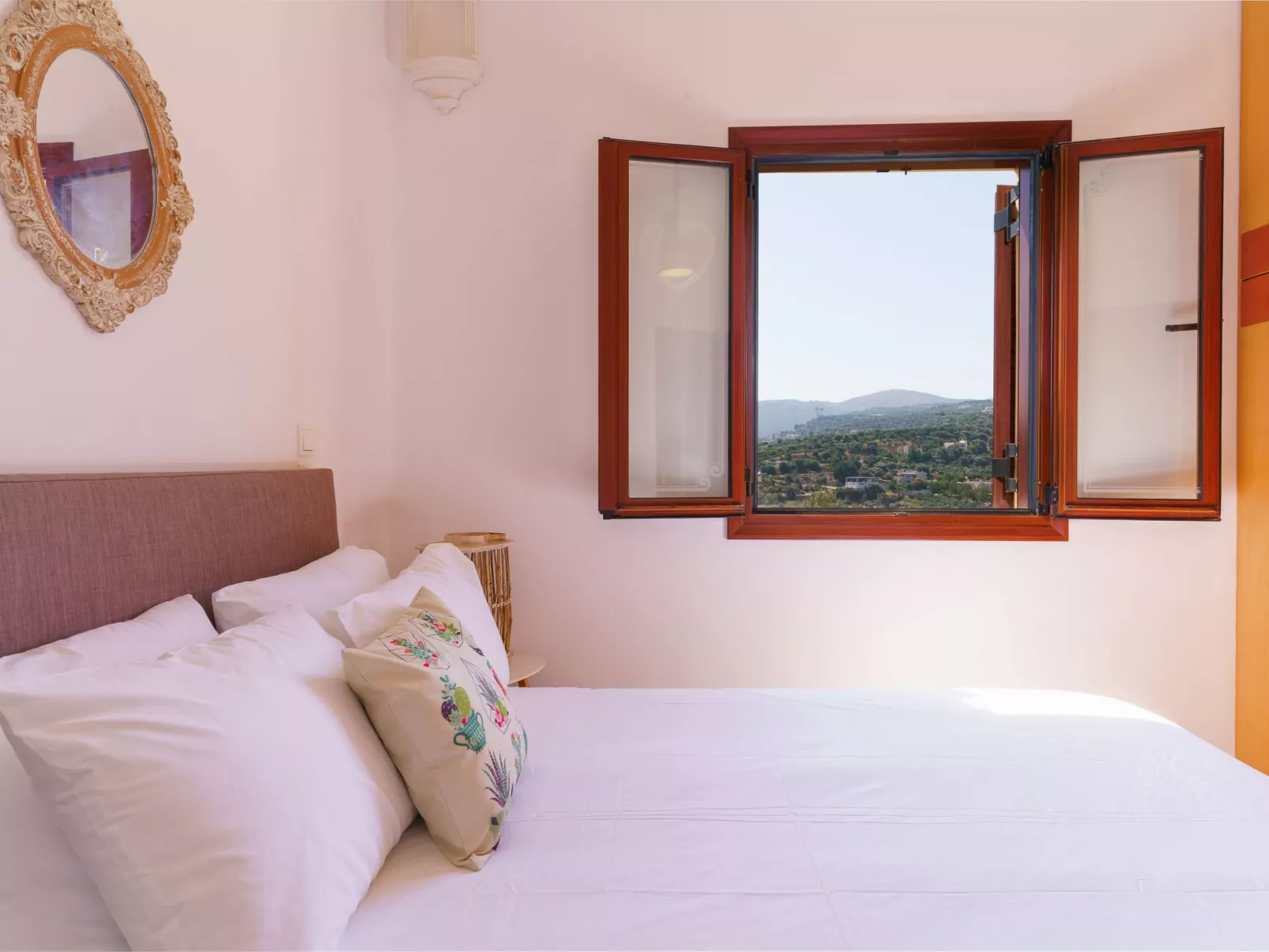 Villa mit Meerblick und privatem Pool, BBQ 1,5km vom Strand entfernt-Drinnen