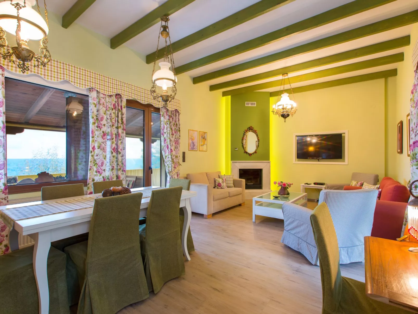 Villa am Strand mit privatem Swimmingpool und Meerblick-Drinnen