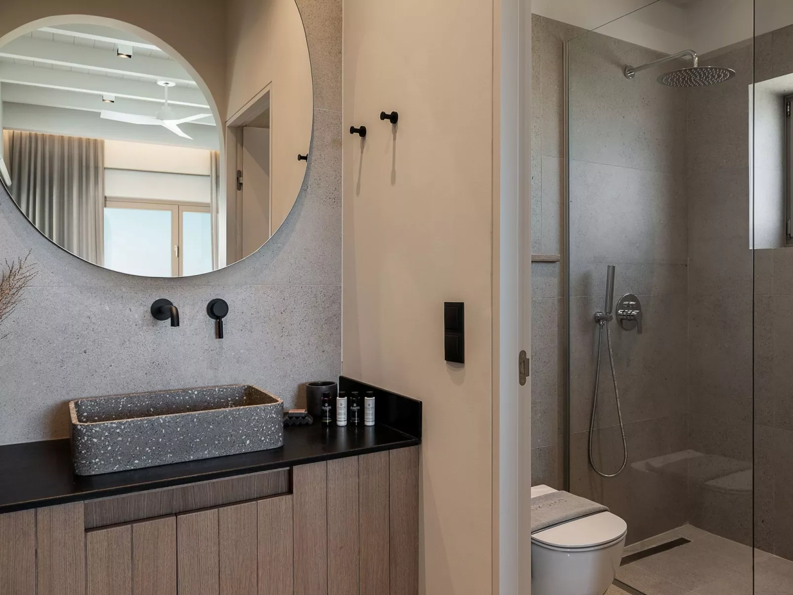 "Kokomo Gaia" mit privatem Parkplatz-Dedans