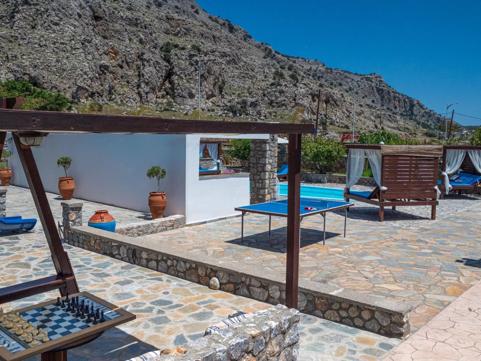 Villa Maripaul im Dorf Pefki-Dehors