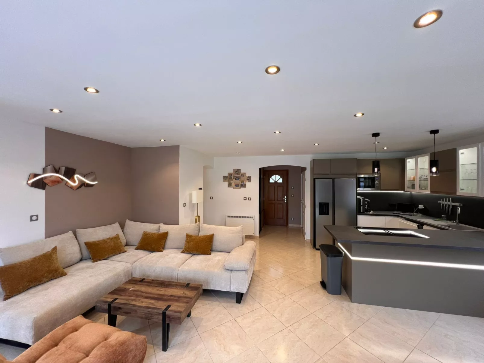 Villa 3 Schlafzimmer beheizter Pool privater Jacuzzi-Drinnen