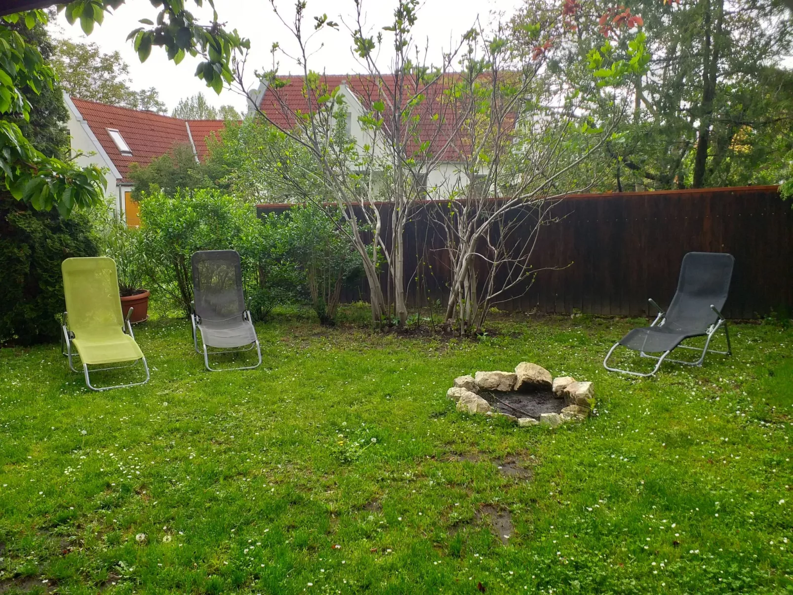 Bequem eingerichtetes Familienhaus für 8 Personen-Dehors