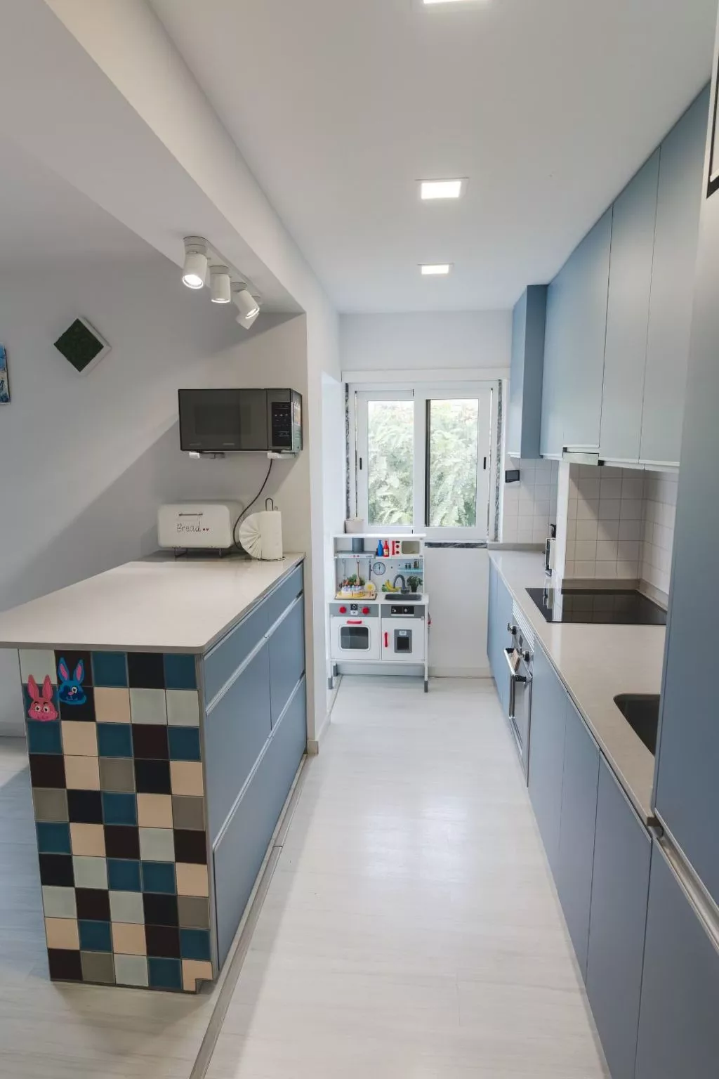 "Haus Beach Waves"-Image-tags.info