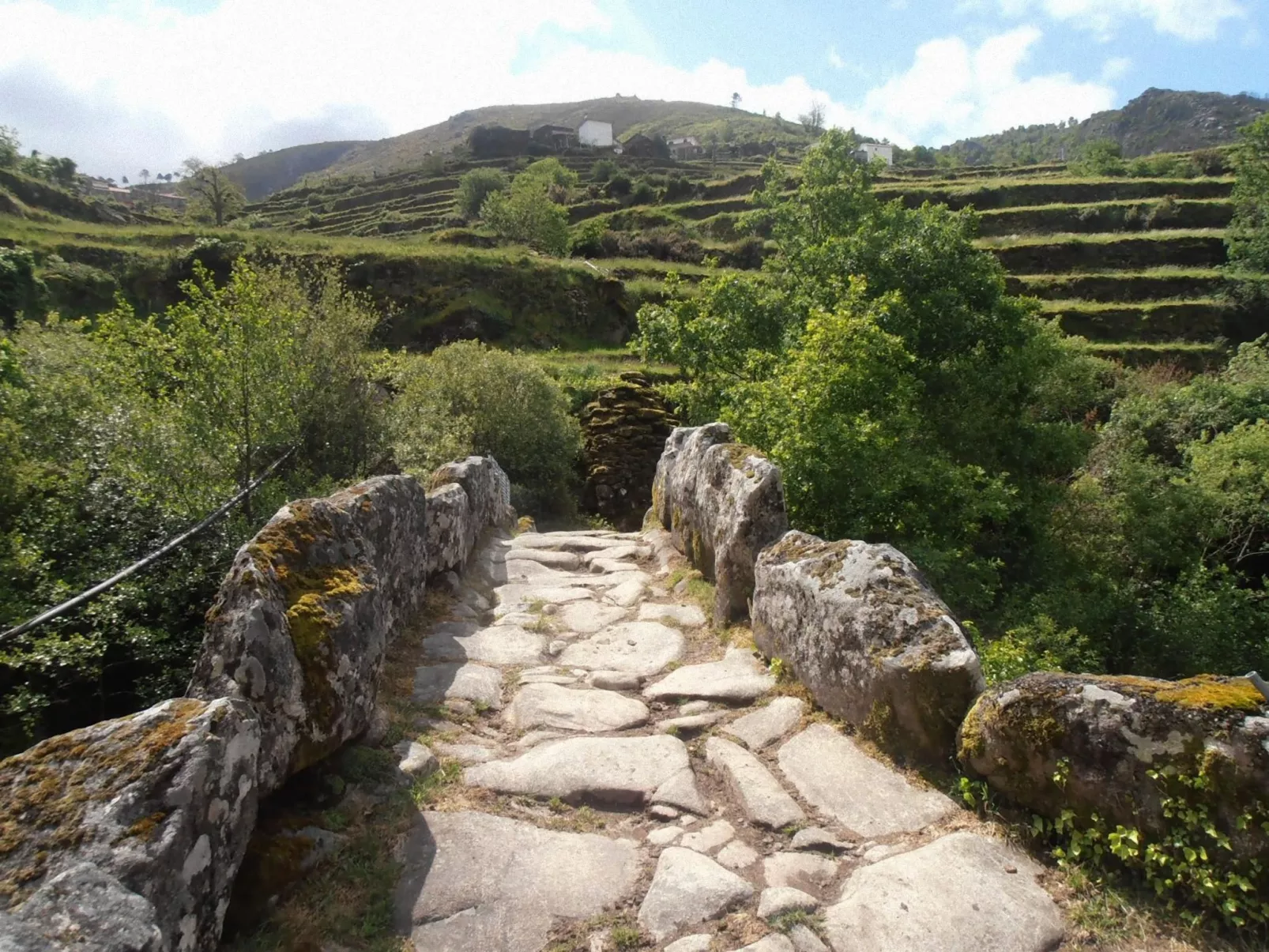 "Großvaters Häuschen" mit Kamin-Draußen
