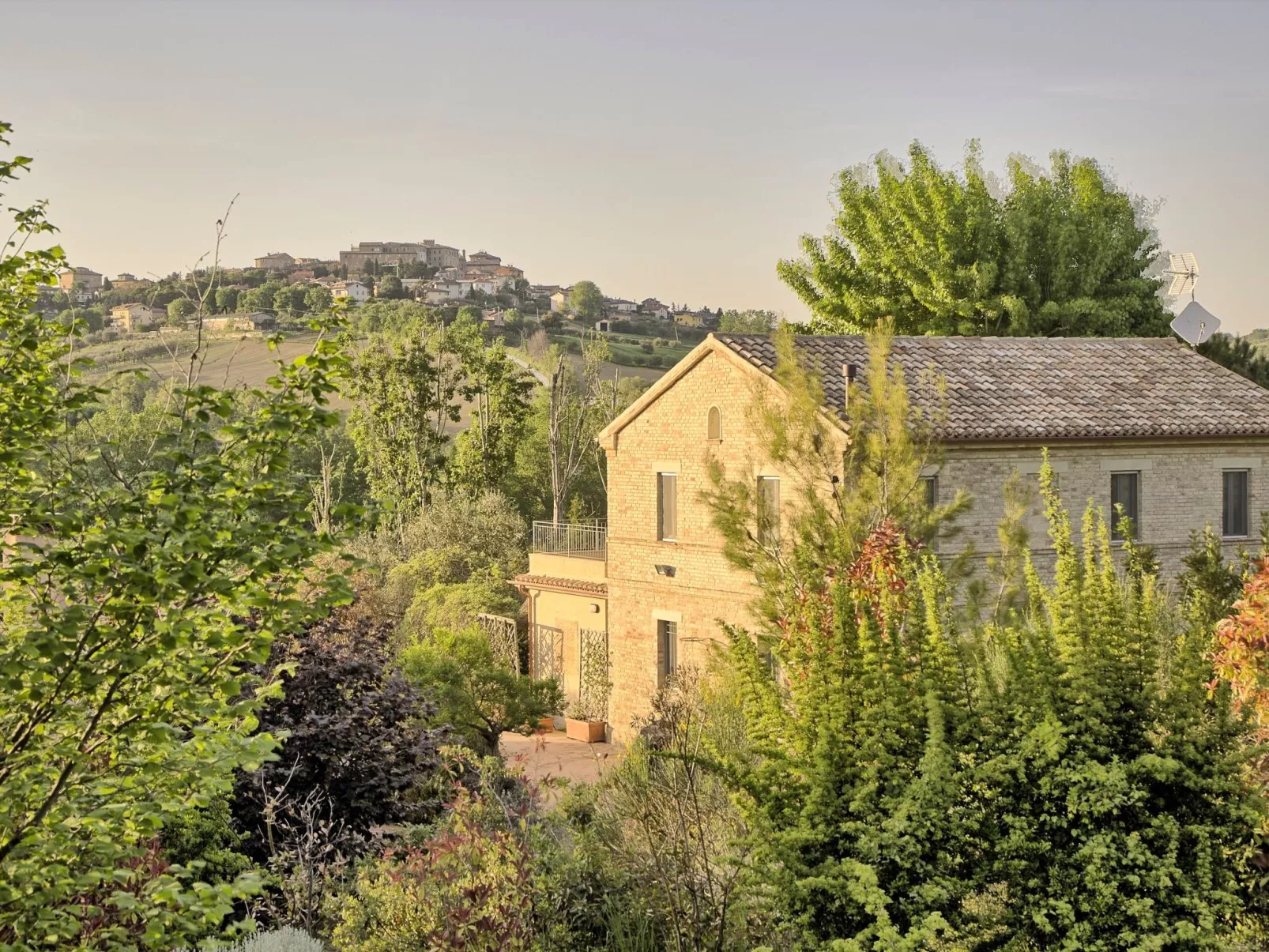 Haus der Musik 270m Veranda, Garten und Pool-Outside