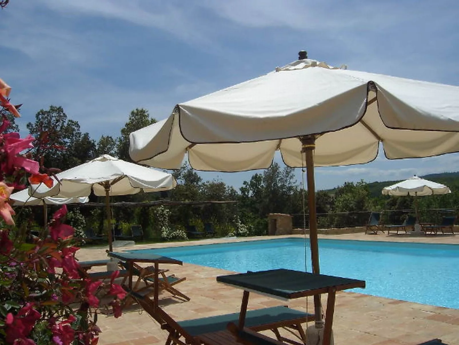 Mascie Capinera-Draußen