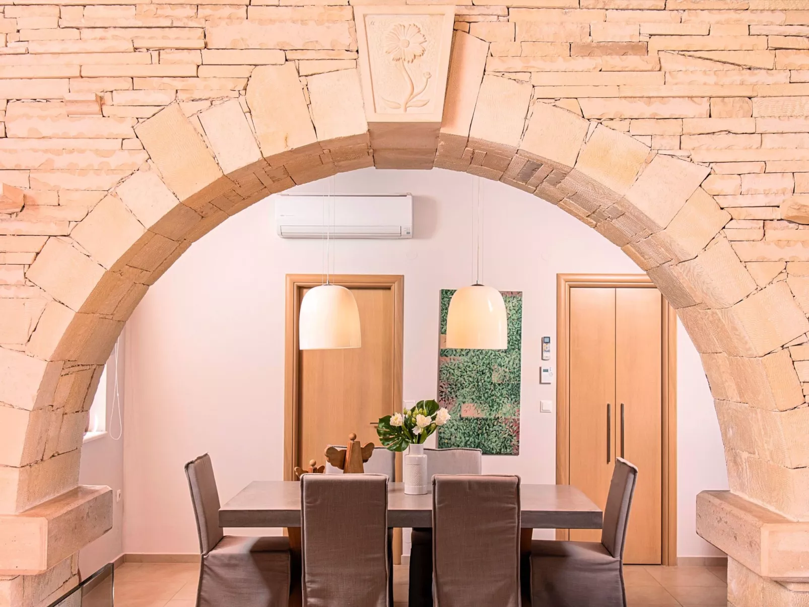 Villa Akrothea-Dedans