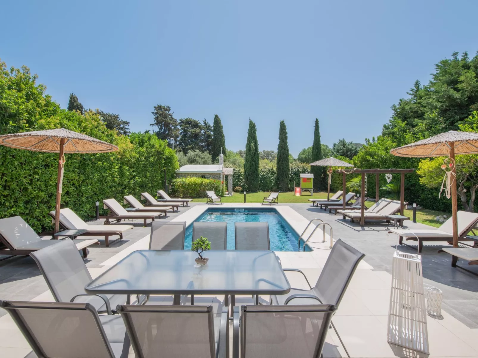 Luxuriöse Ferienvilla Elena-Dehors