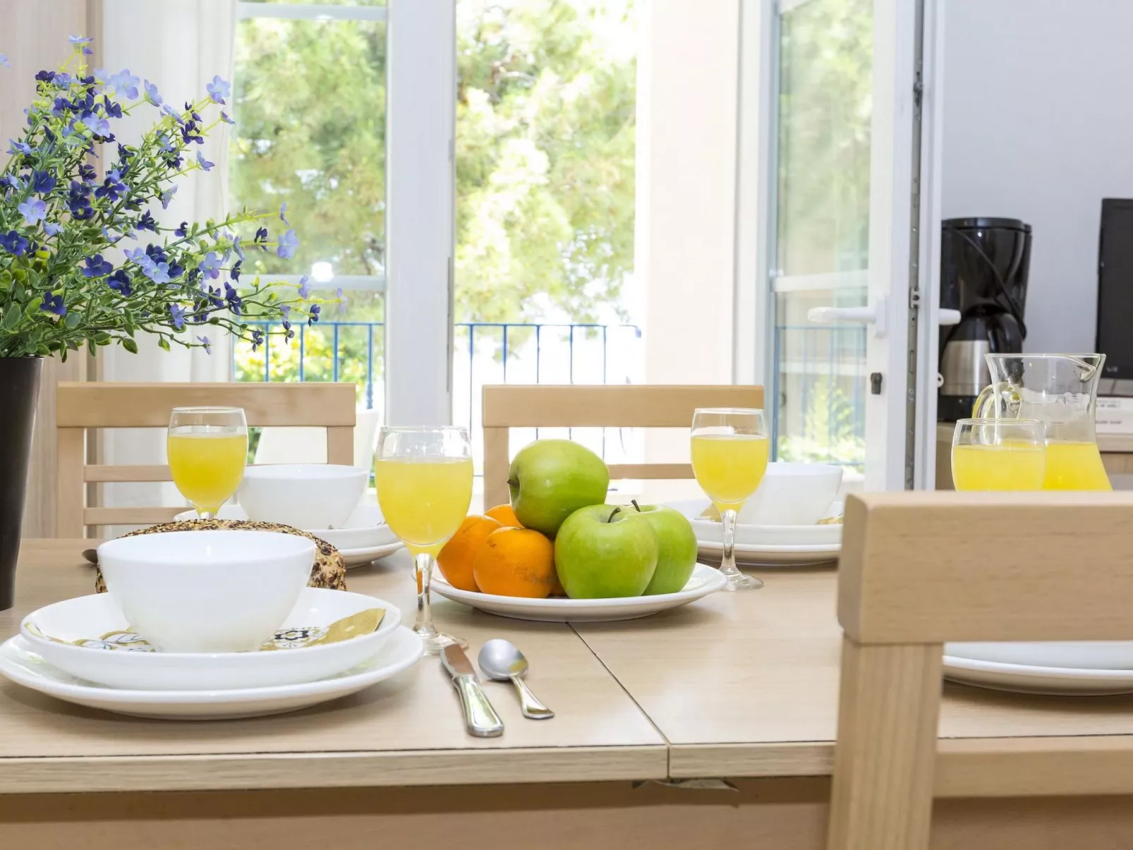 Am Meer in Korsika-Inside