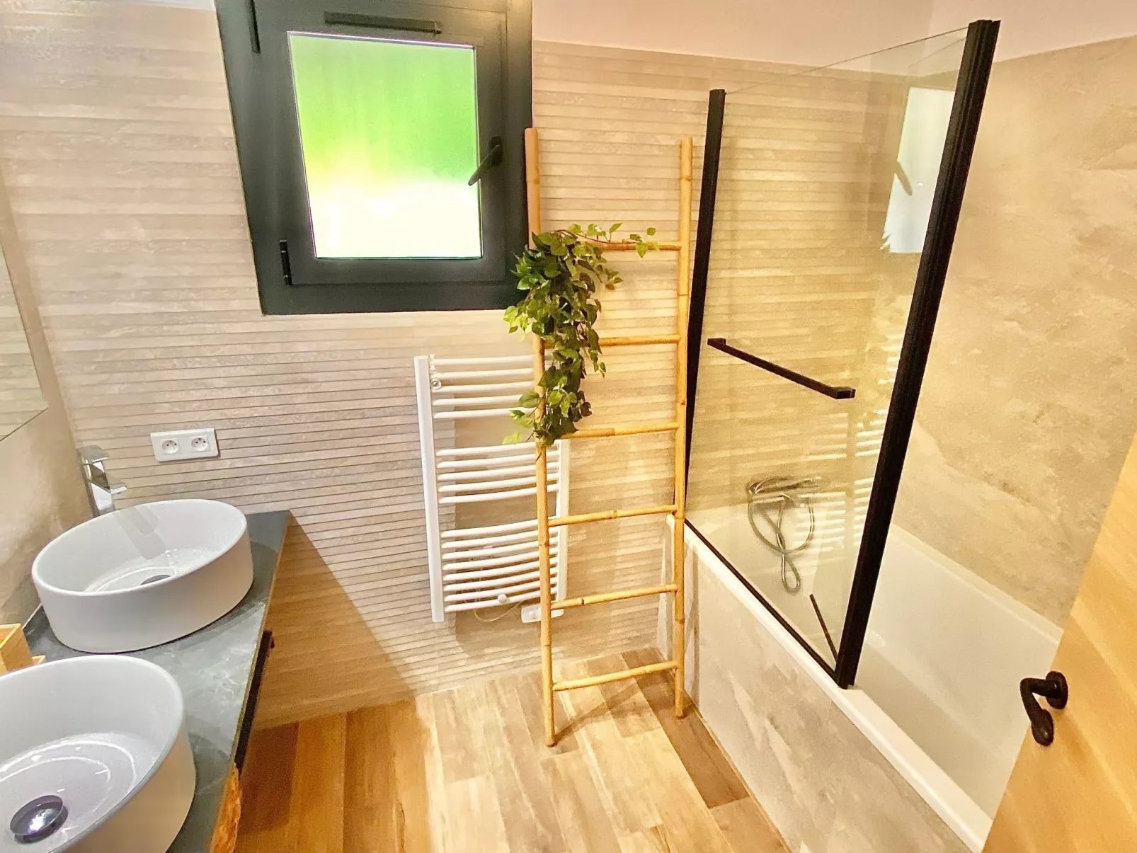 Villa "The View" mit eigenem Pool-Drinnen