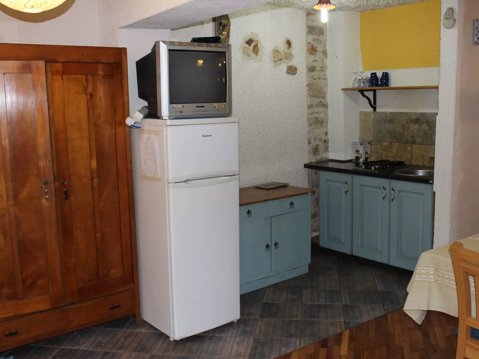 Lieber Himell 1-Dedans