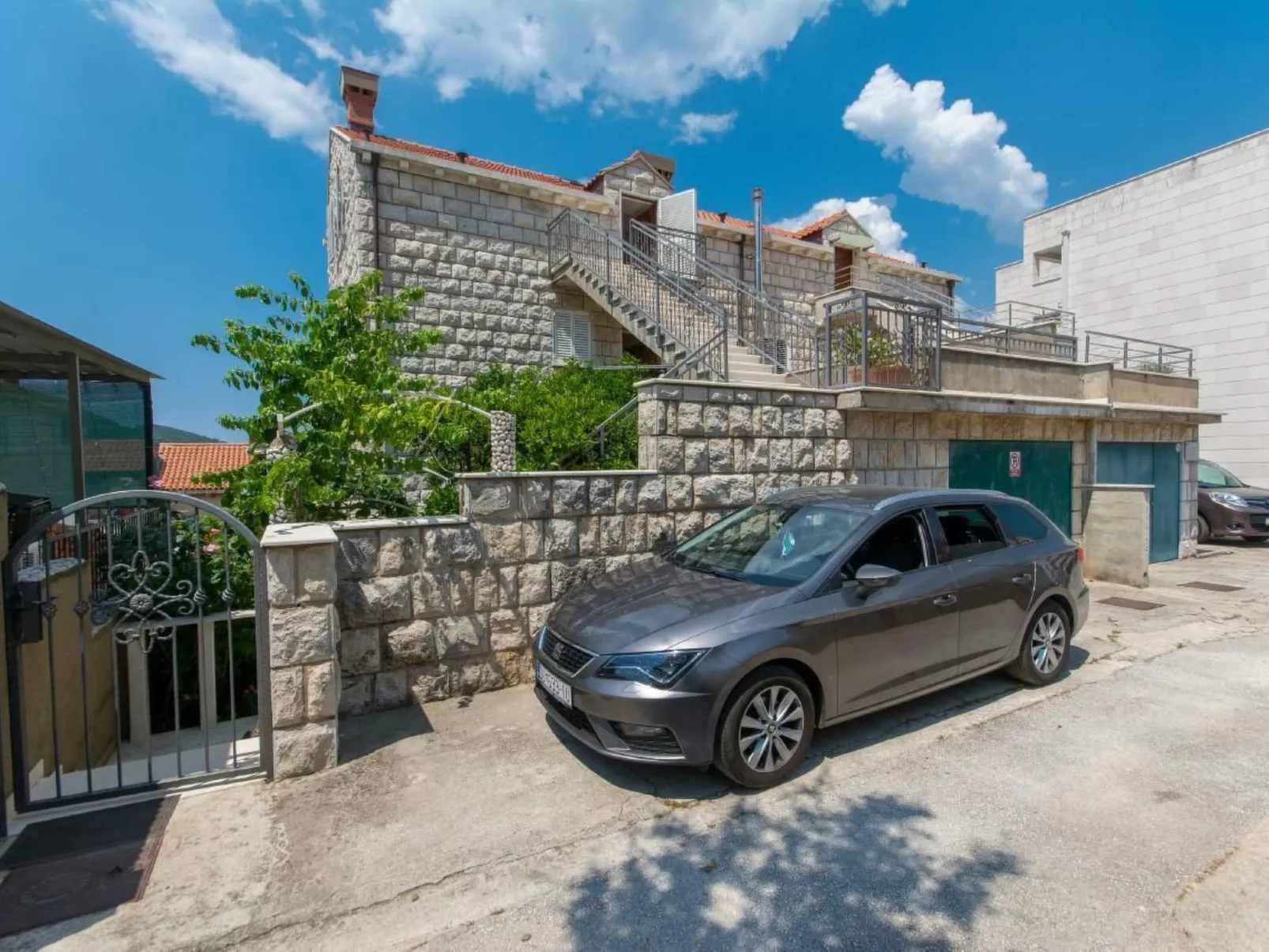 Modernes Apartment mit Meerblick-Draußen
