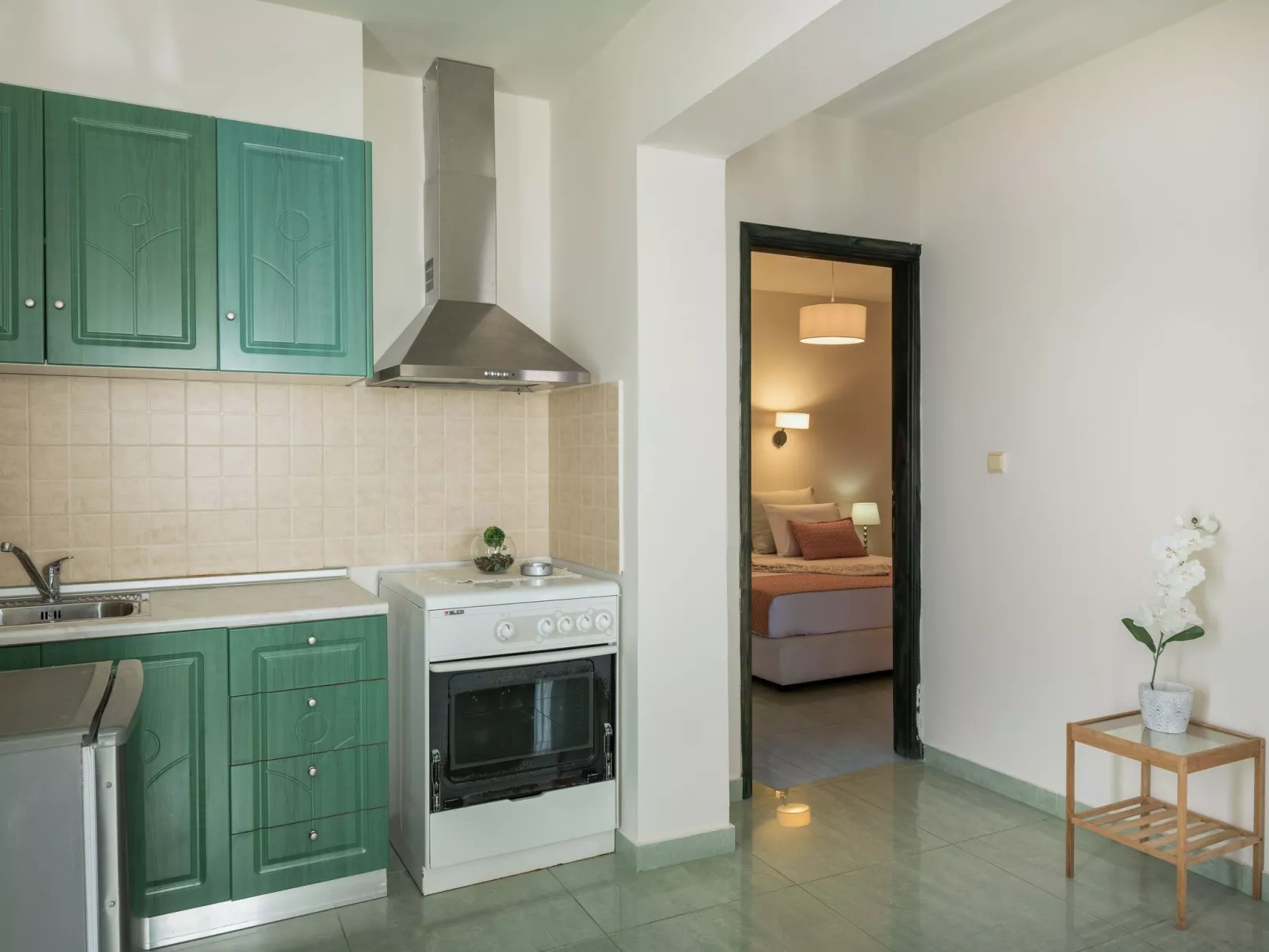 Luxuriöse Villa in Strandnähe mit Blick auf den privaten Pool-Image-tags.info