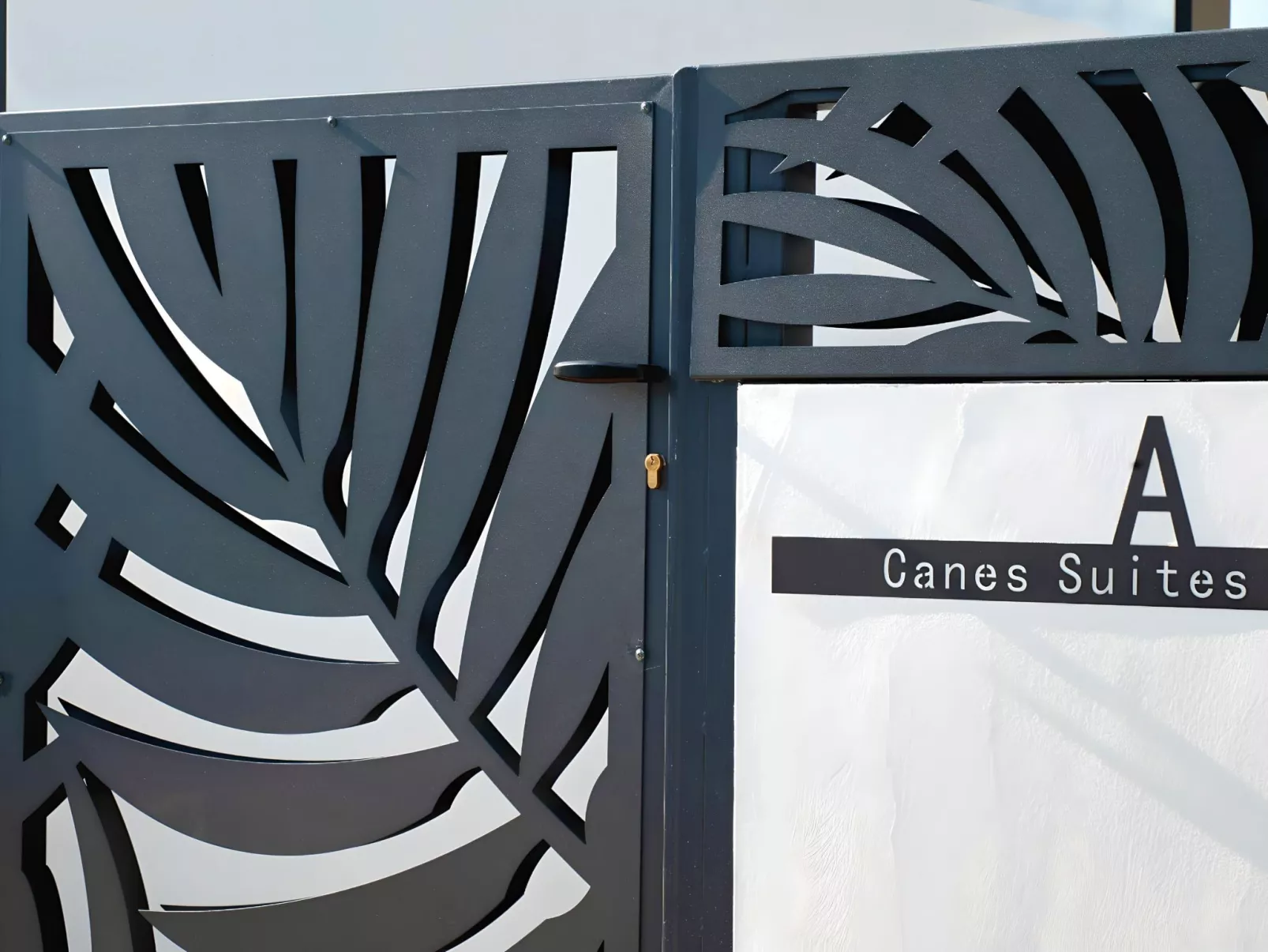 Canes Suites Privater Pool-Dedans