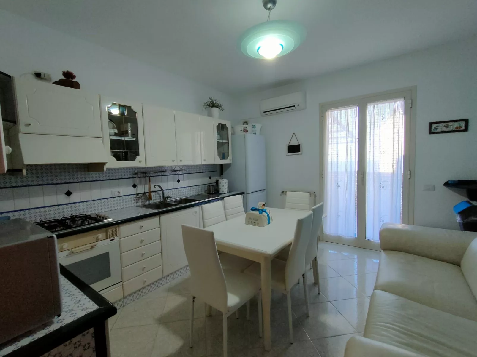 Wohnung für 6 Personen, mit großer Terrasse und Meerblick-Dedans