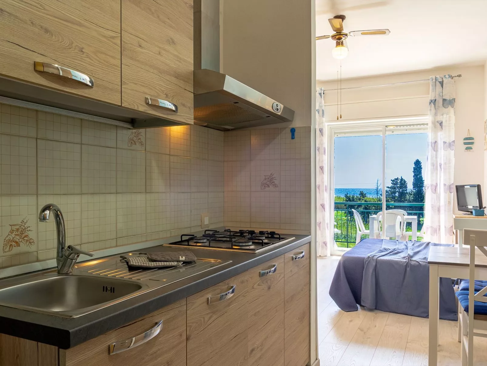 Studio mit Korallenblick in Chianchitta-Pallio-Inside