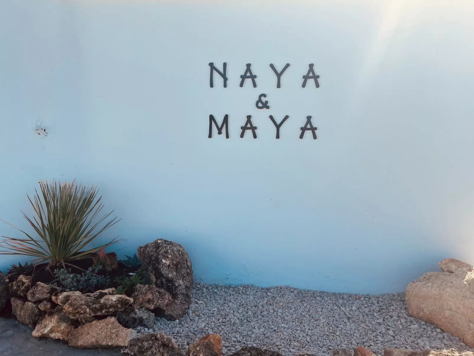 "Naya" mit eigenem Pool-Dehors