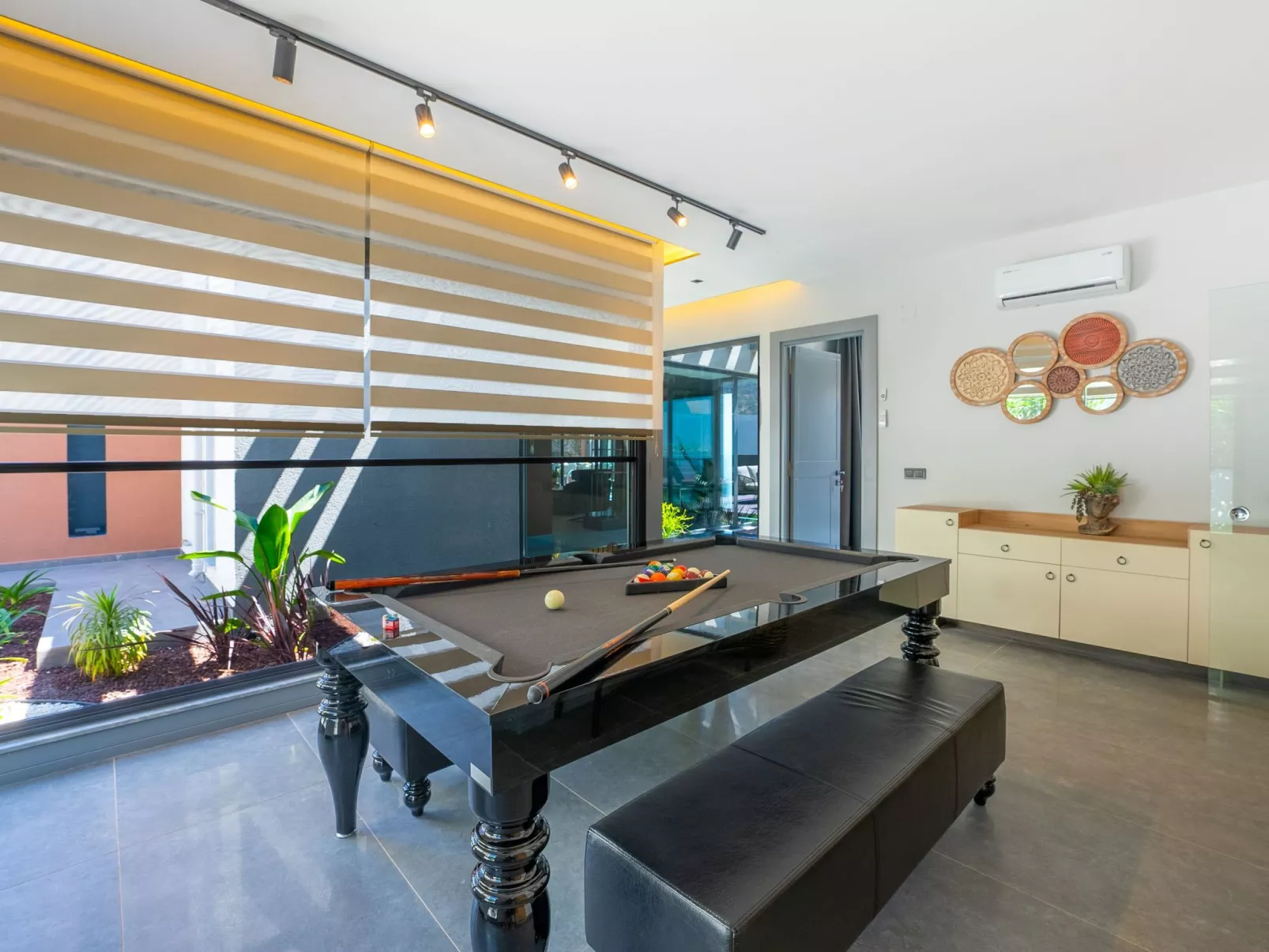 Designervilla mit Sauna Hamam Meerblick-Inside