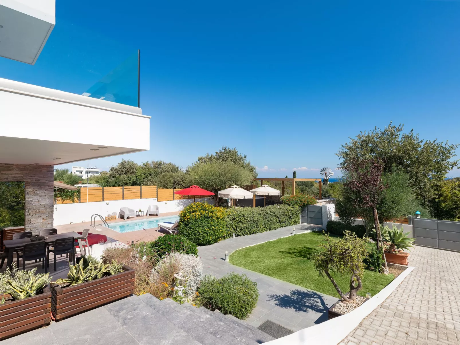 Schöne Pool-Villa Terpsis-Dehors