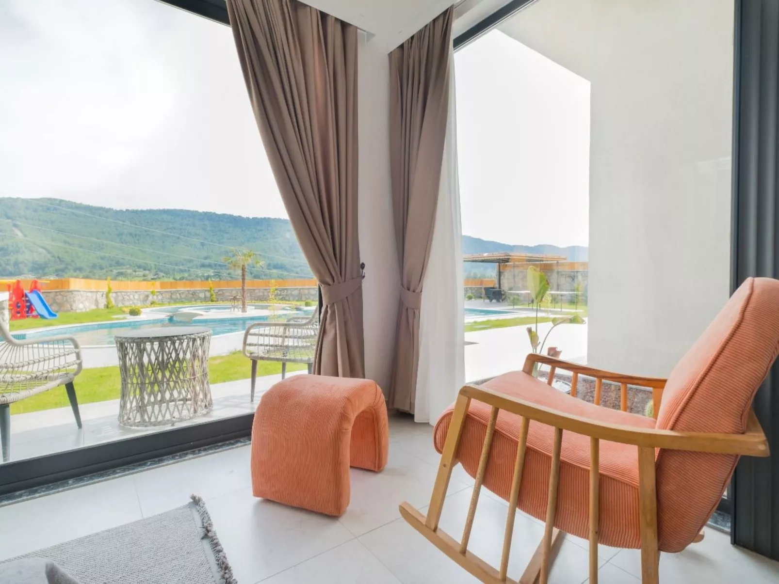 Villa Green-Image-tags.info