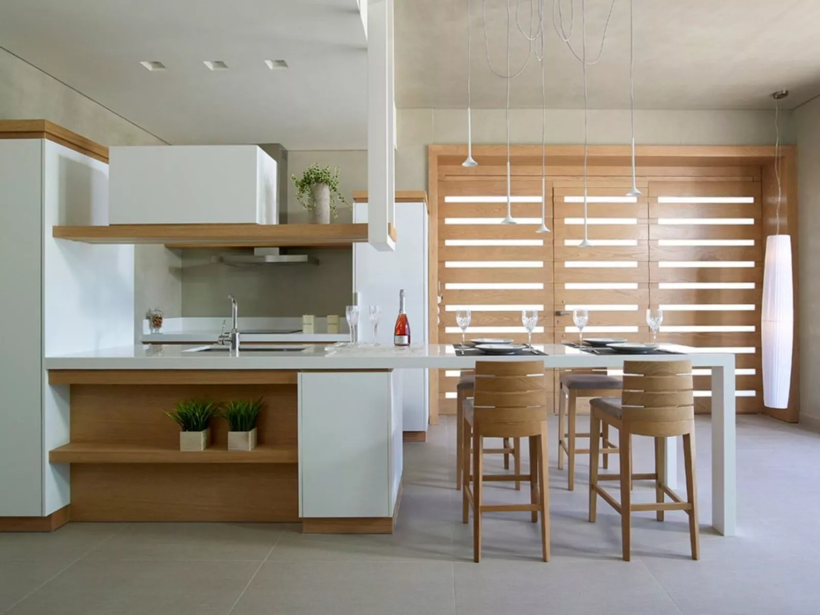 Youphoria Beachfront Estate-Dedans