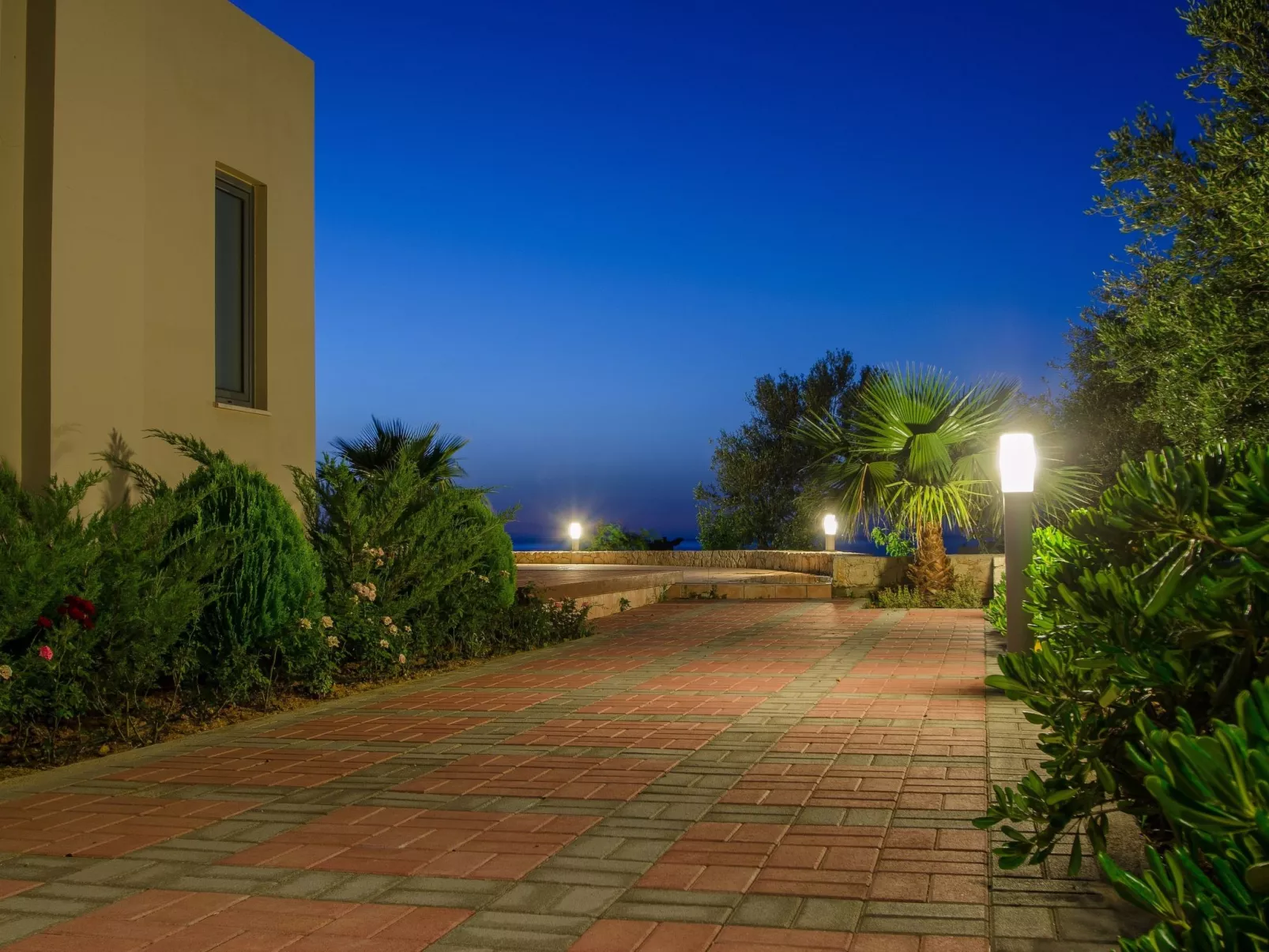 "Villa Pounentes" mit privatem Pool-Drinnen