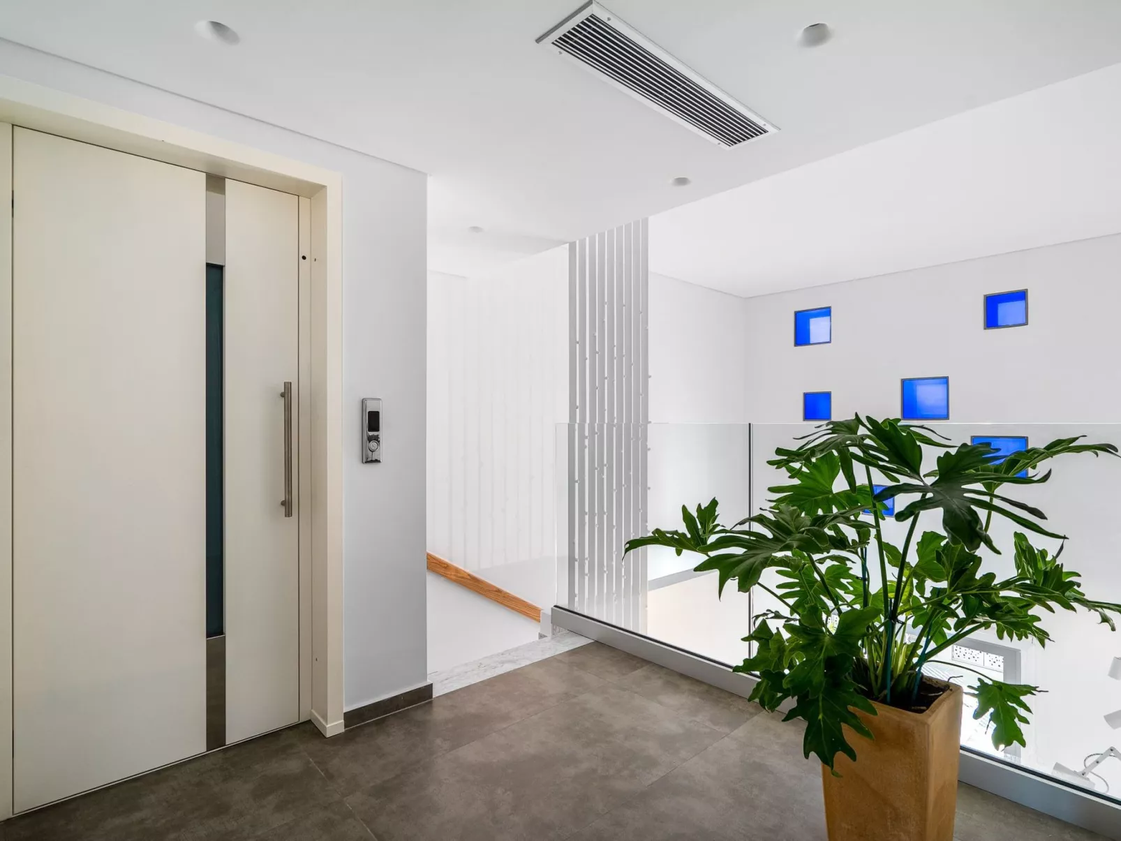 Dias Blaue Villa-Drinnen