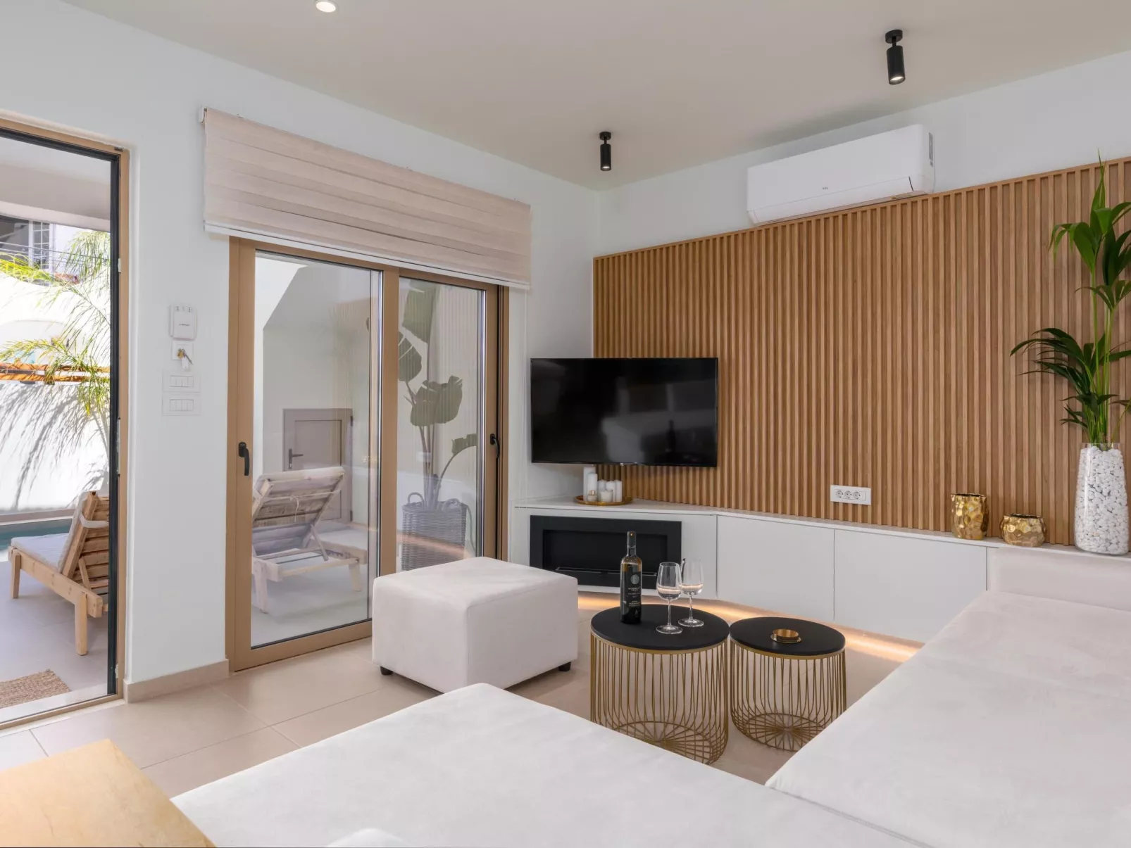 Mariann Premium Suites-Marie Suite-Outside