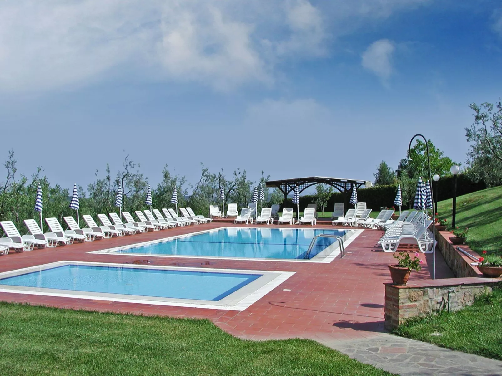 "Collelungo" mit Pool-Dehors