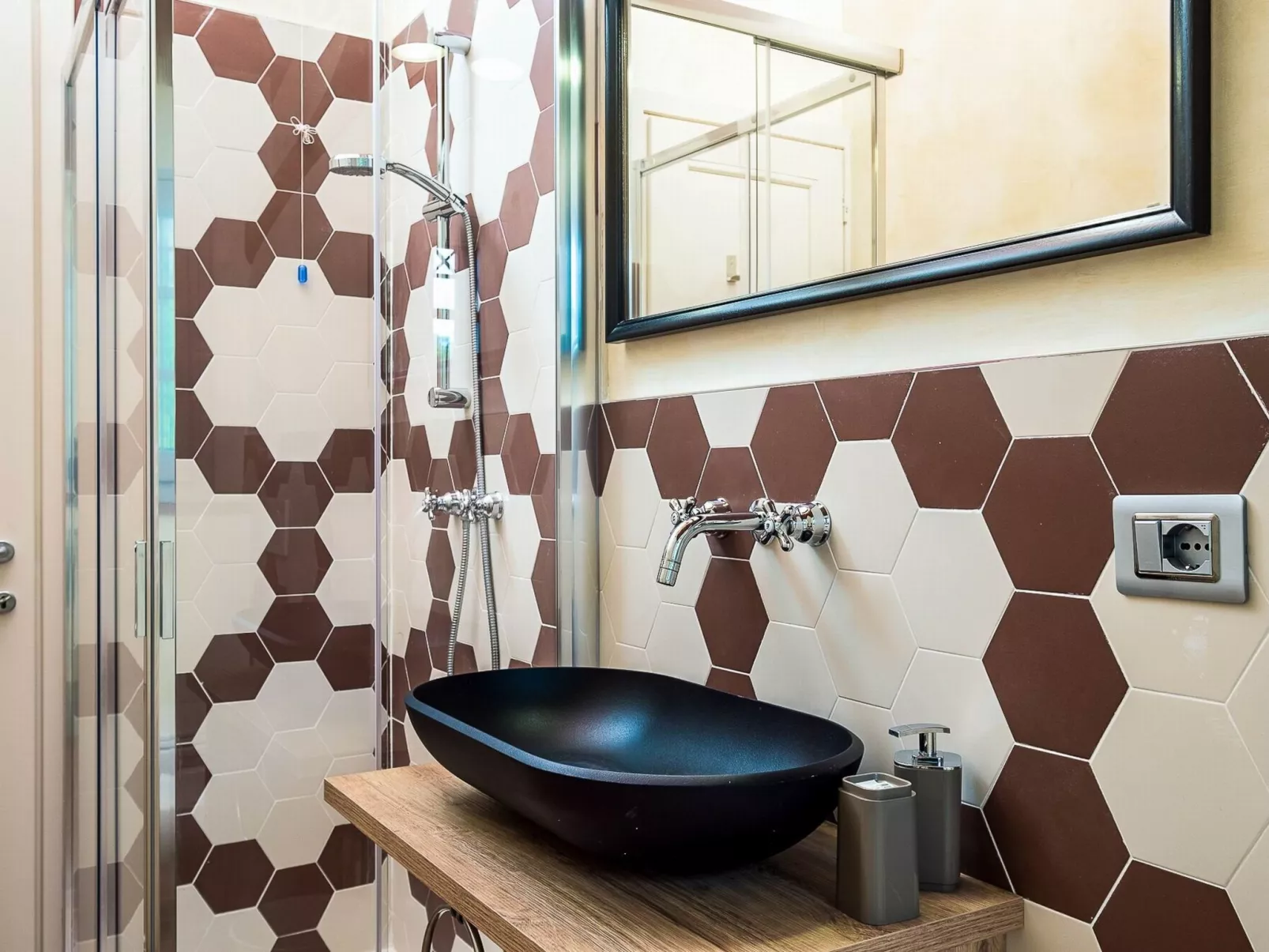 'Belvedere Q7 Rota'-Inside