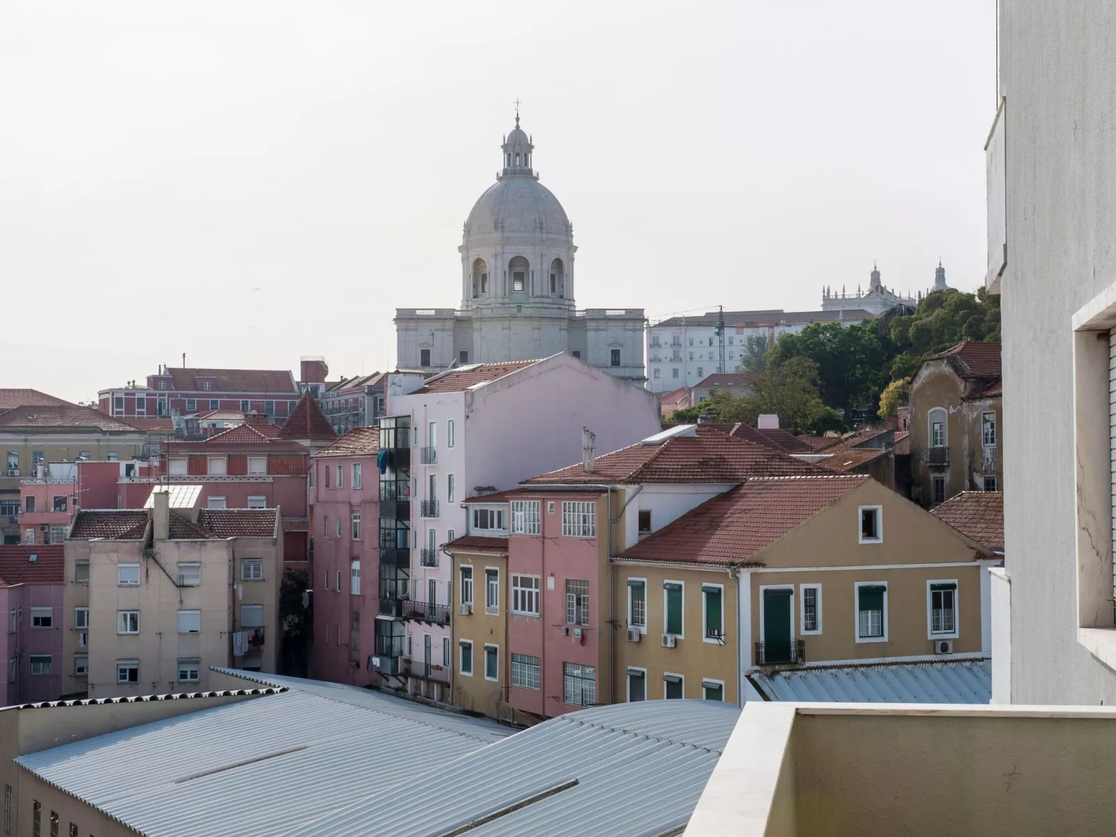 Apolónia 8D-Outside