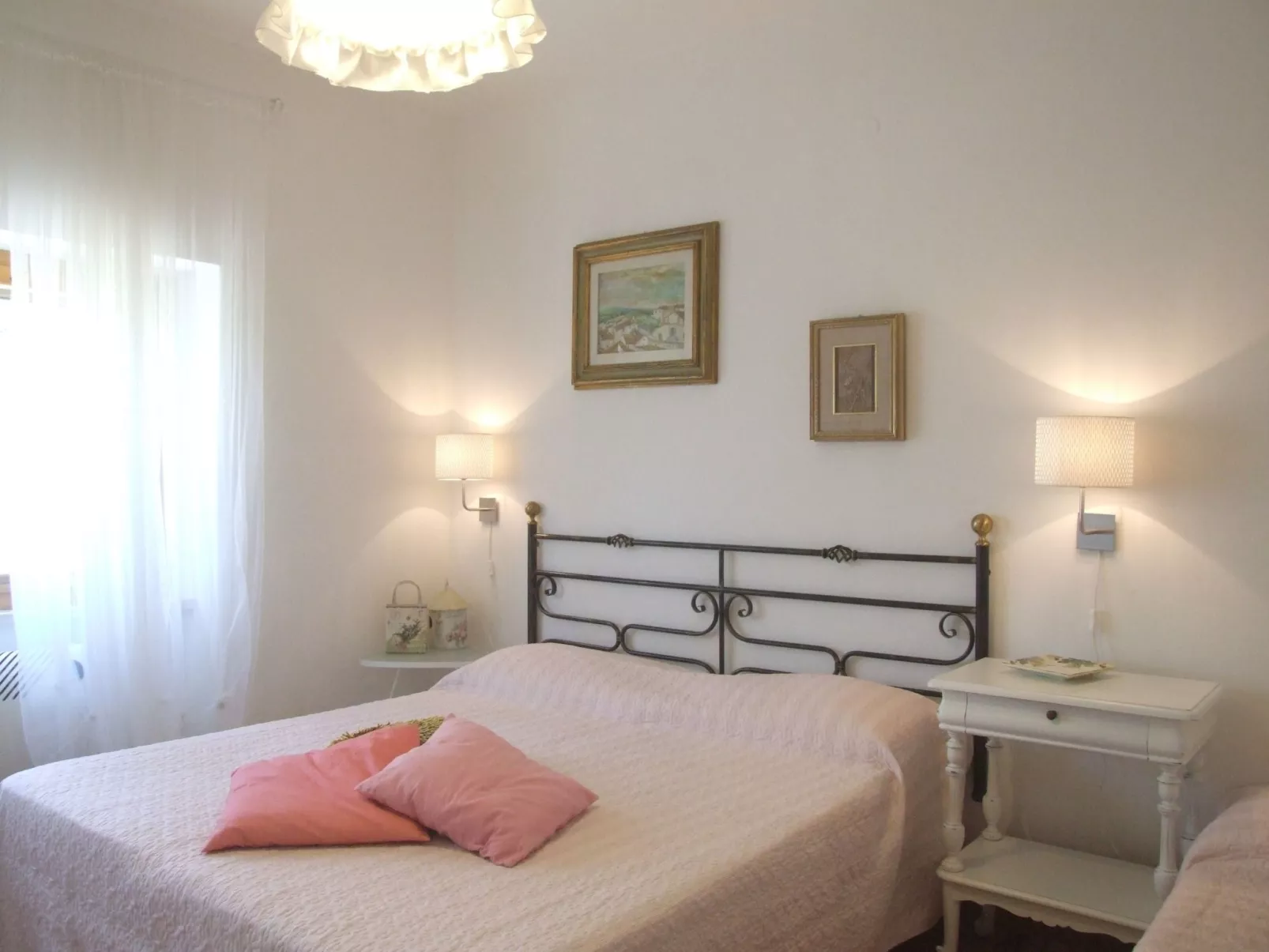 Violetta von Holiday World-Image-tags.info