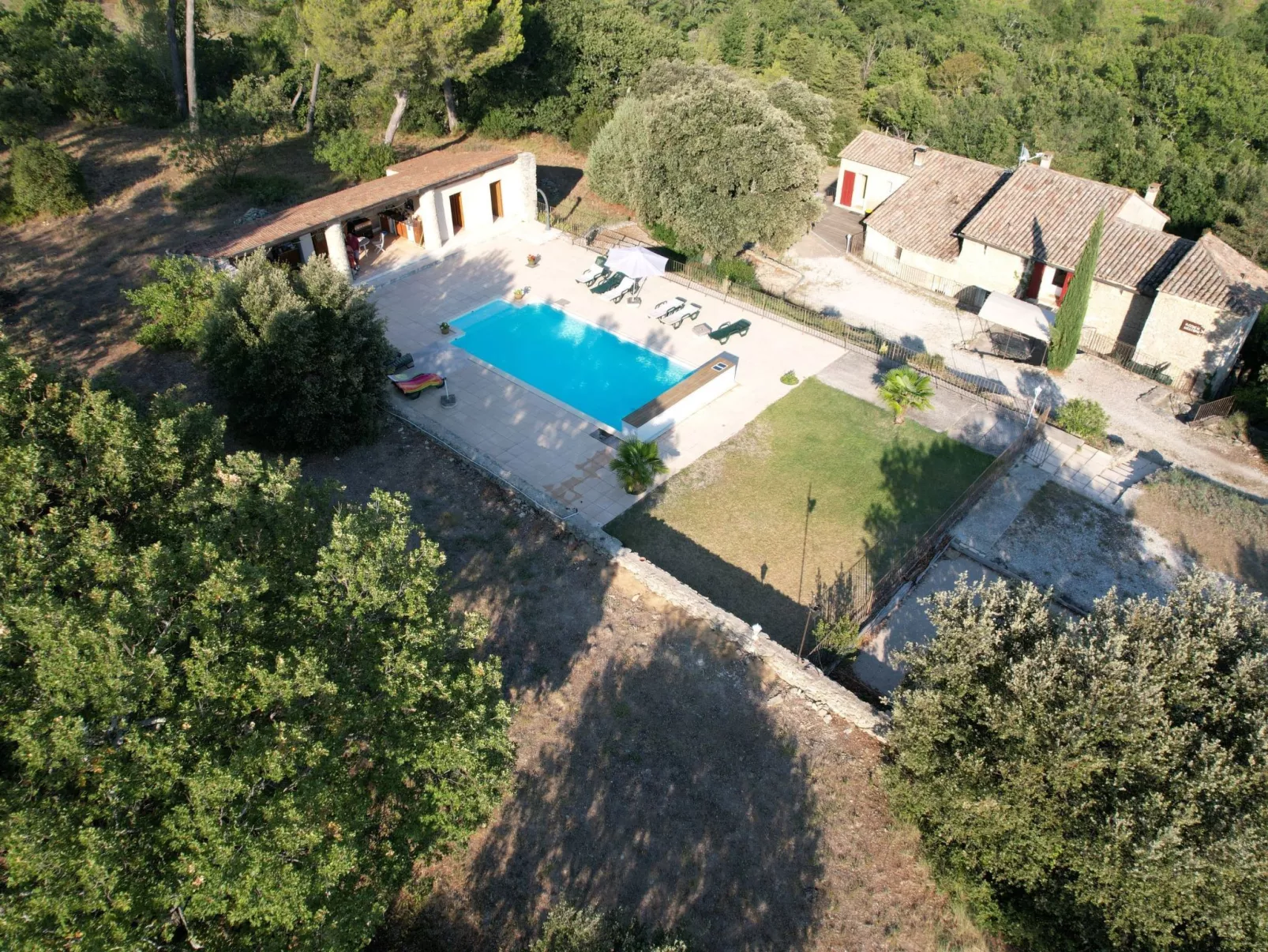 La Ribelle en Provence - Lou recati-Dehors