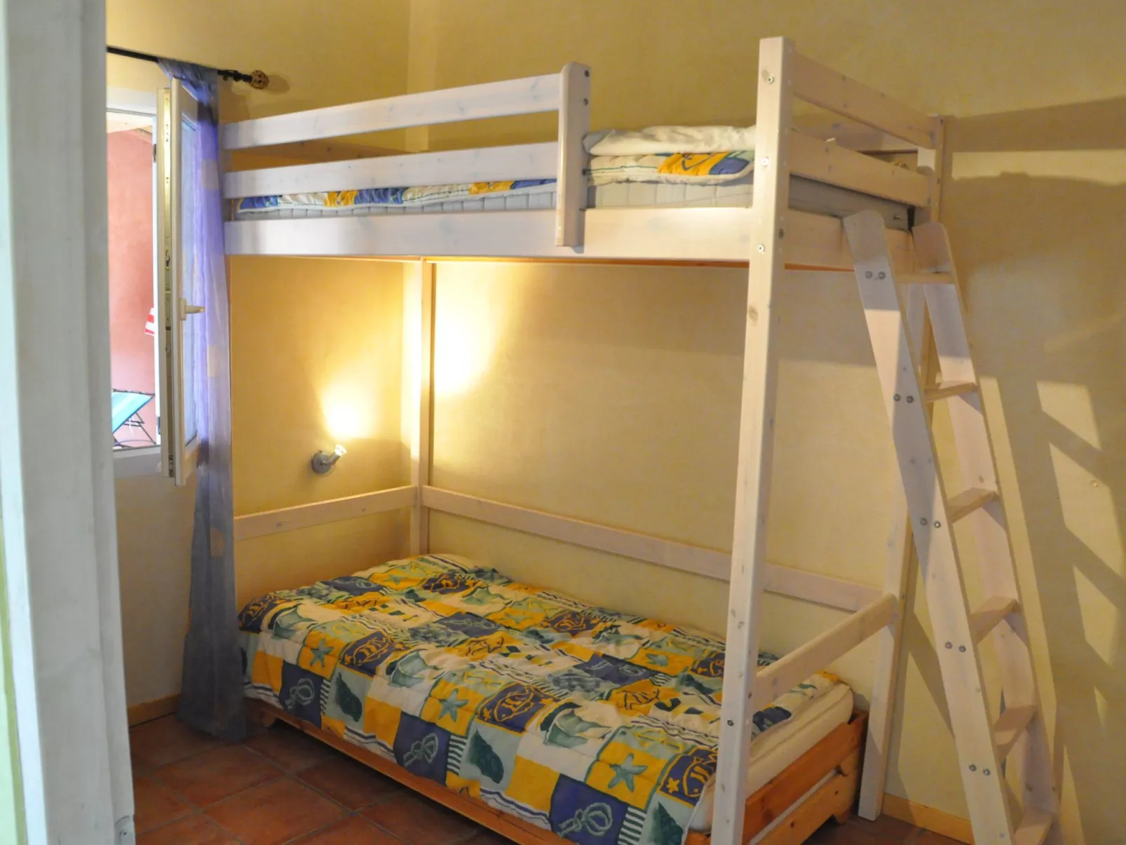 Les amandiers-Dedans