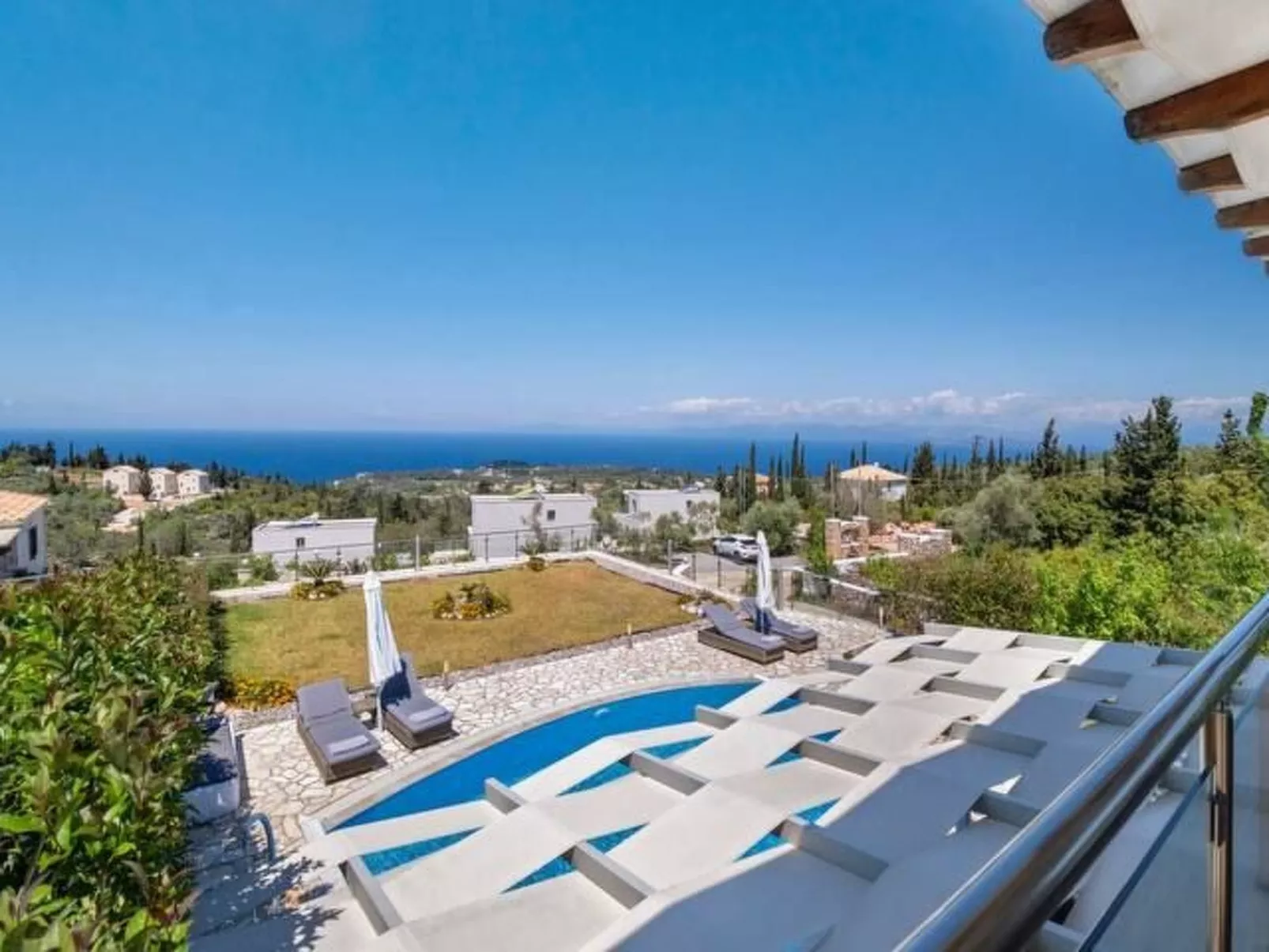 Luxuriöse Steinvilla Emily nahe dem Strand von Mylos-Image-tags.info