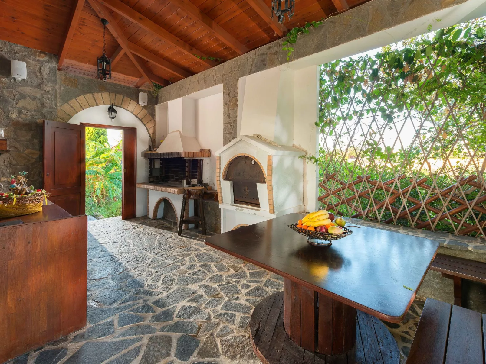 In Notia Rodos mit privatem Garten-Image-tags.info