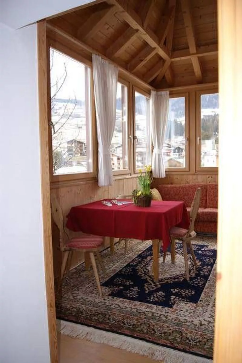 VILLA - LAURIN-Dedans