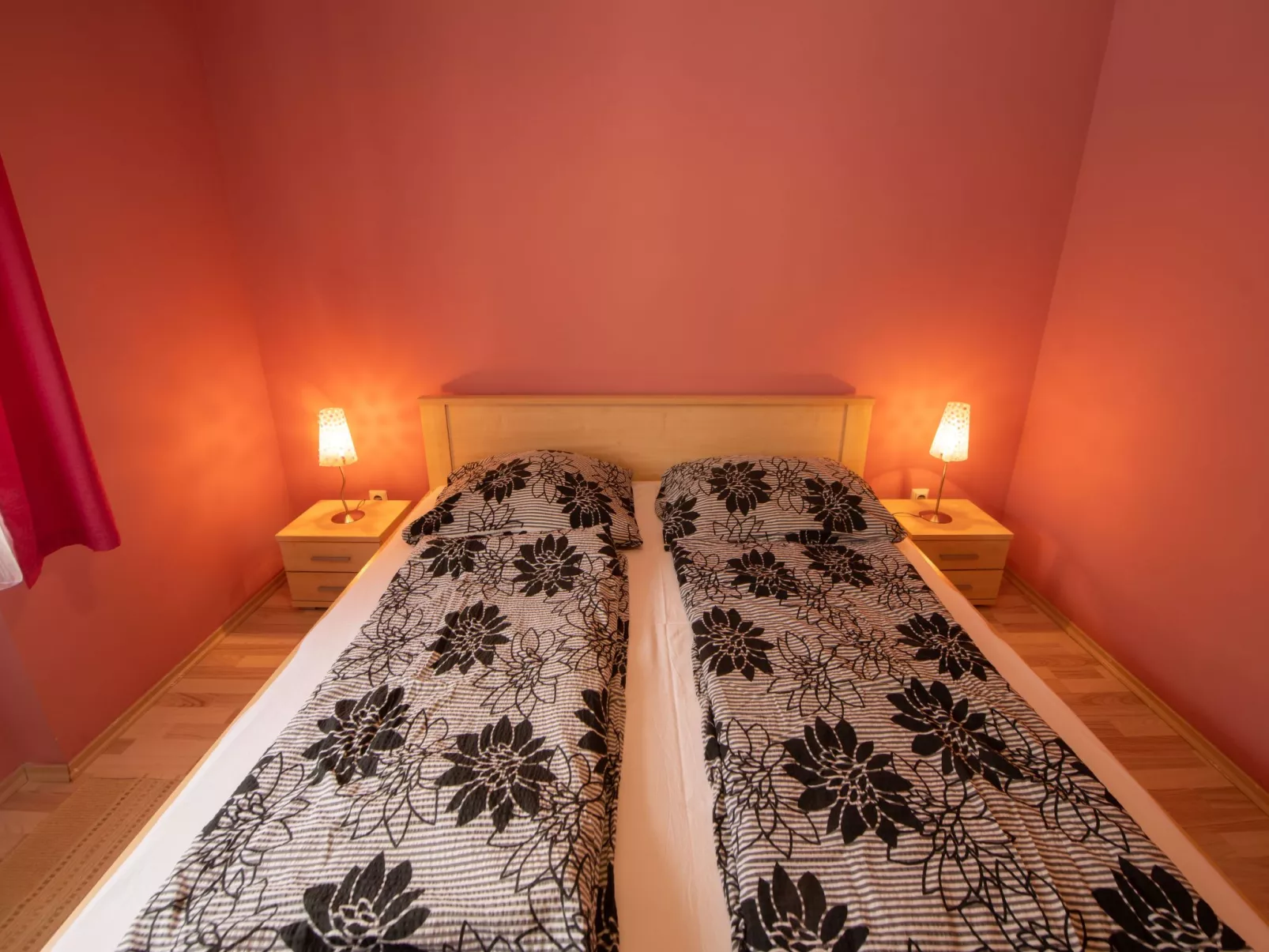 Privathaus mit Pool und Garten in Siofok-Drinnen