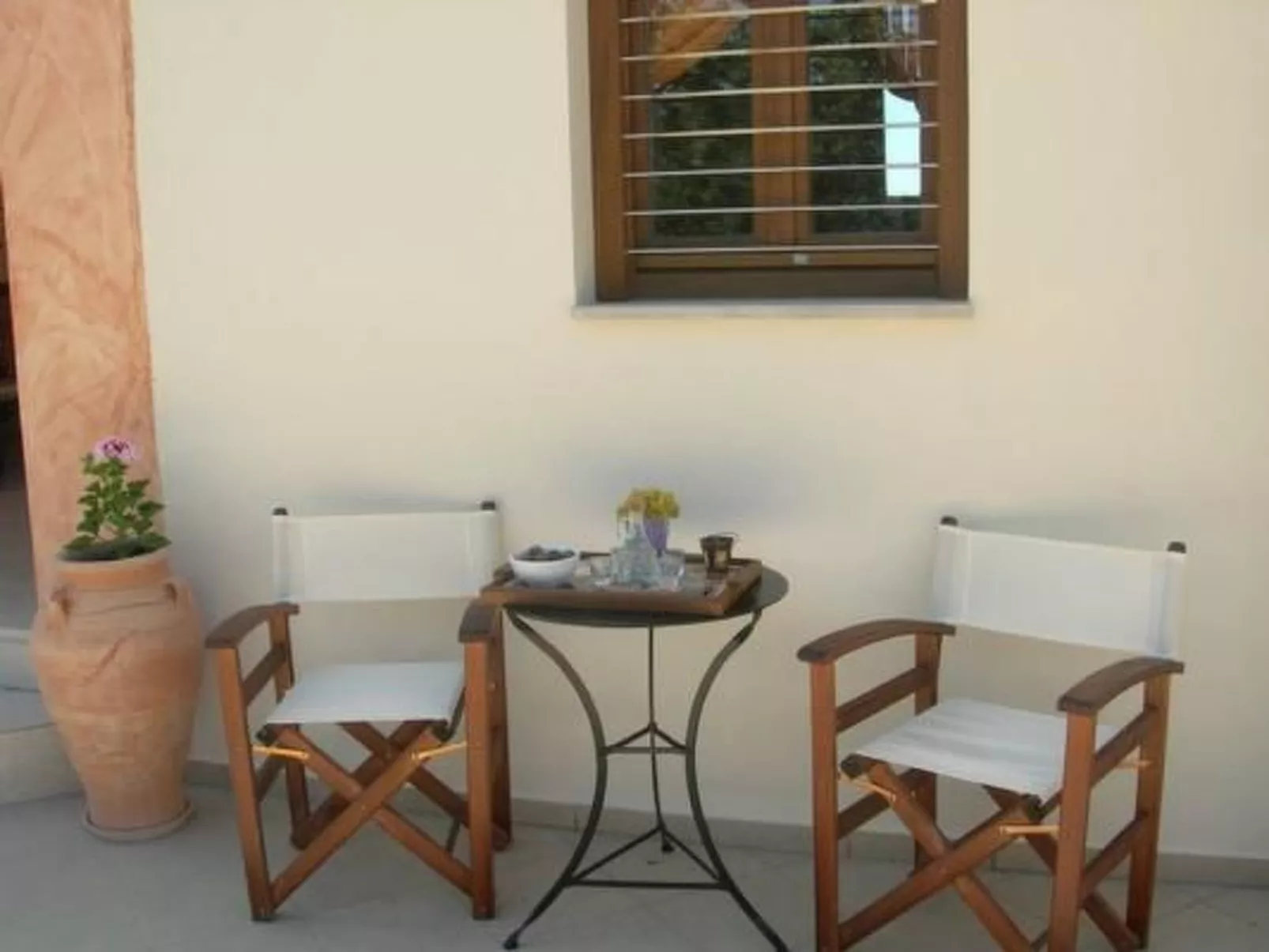 Angenehmes Haus mit Grill, Pool und Terrasse-Dedans