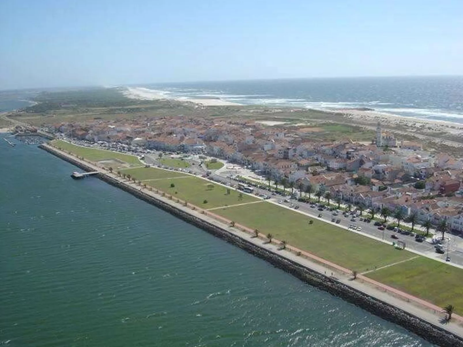 Wohnung Face à la Mer-Drinnen