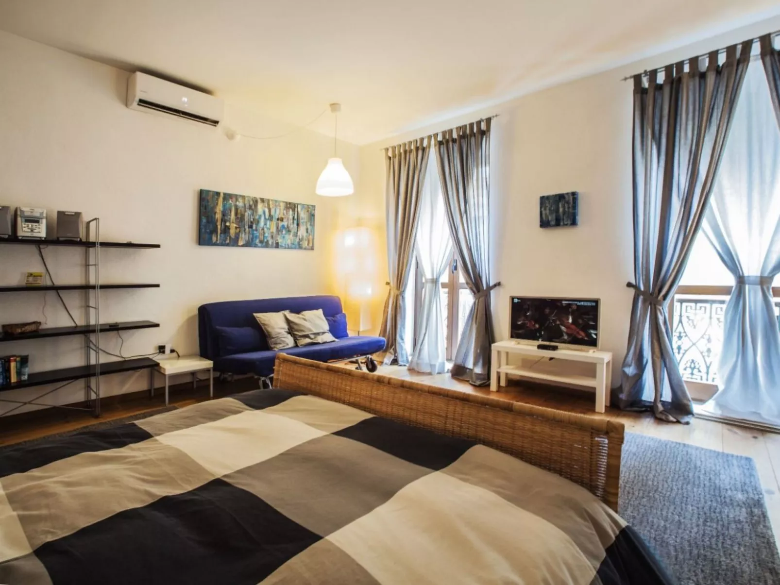 Studio Apartments Altstadt über Manno-Drinnen