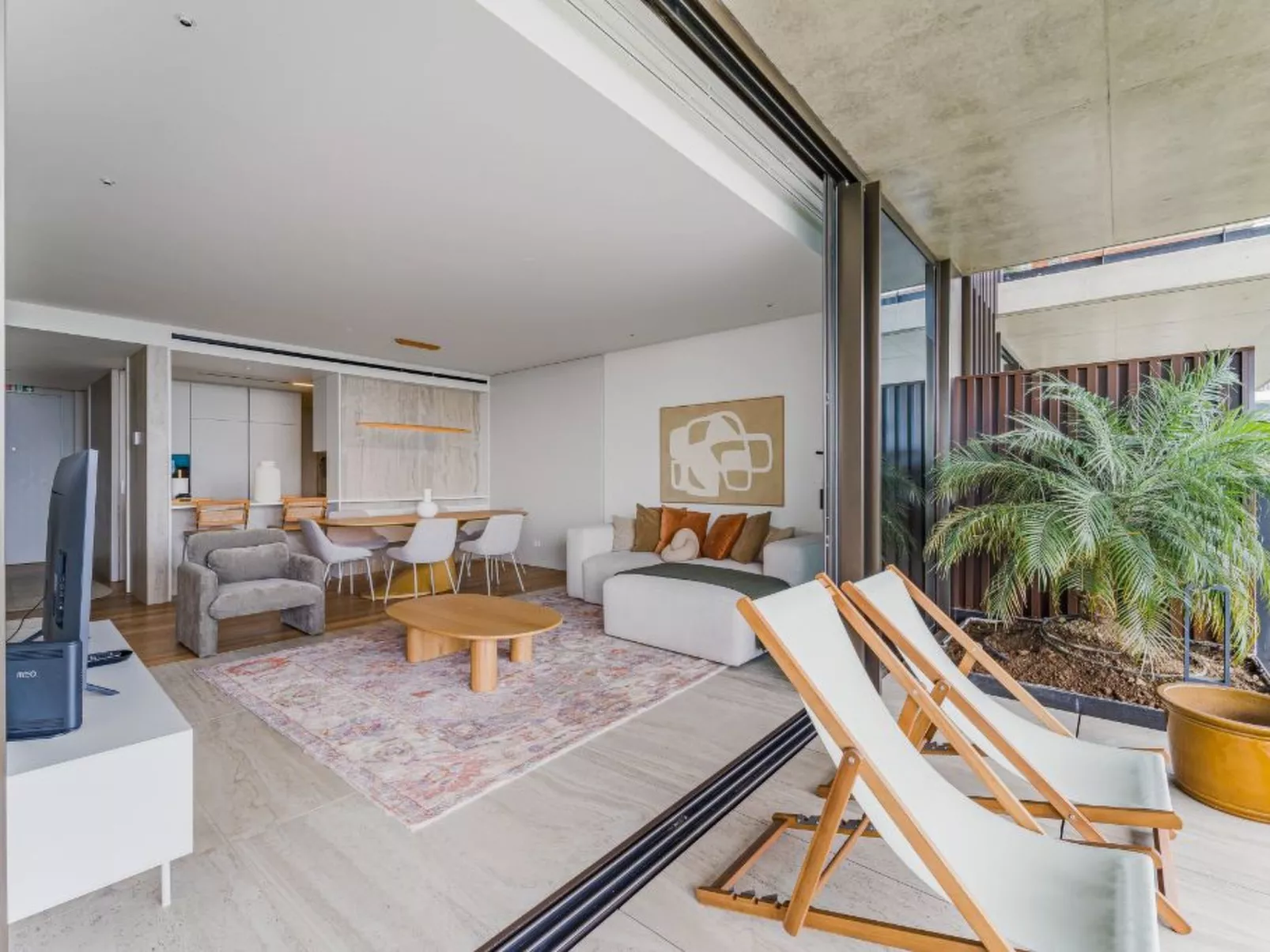 "Savoy Luxury Apart."-Image-tags.info