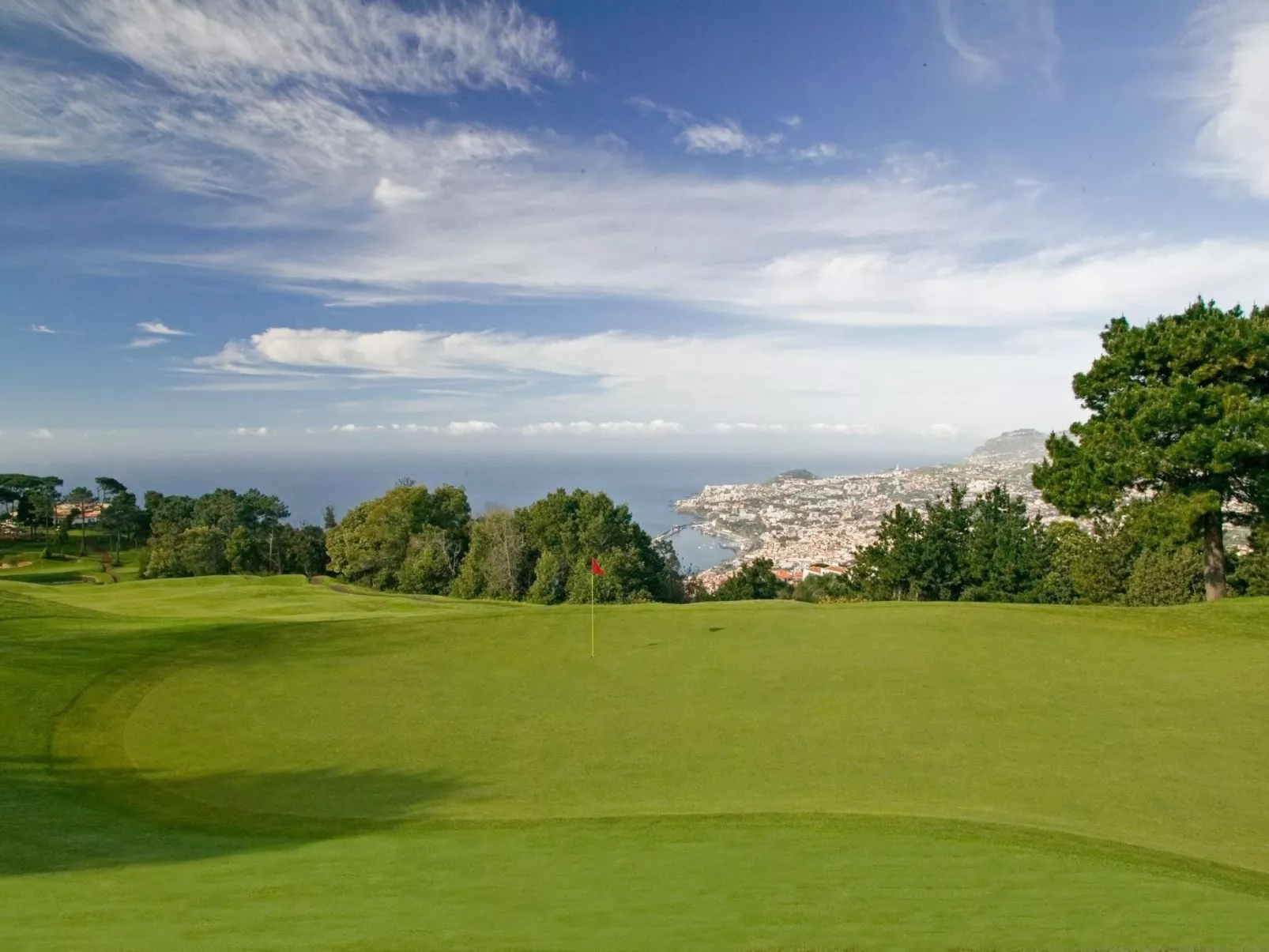 Schönes Ferienhaus in Sao Goncalo mit Privatem Pool-Dehors