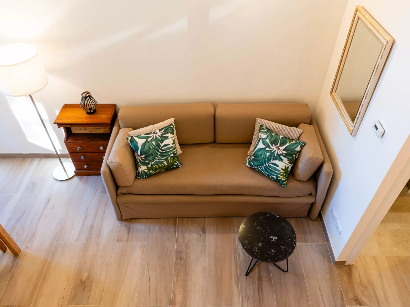 Beautiful Seaview-Dedans