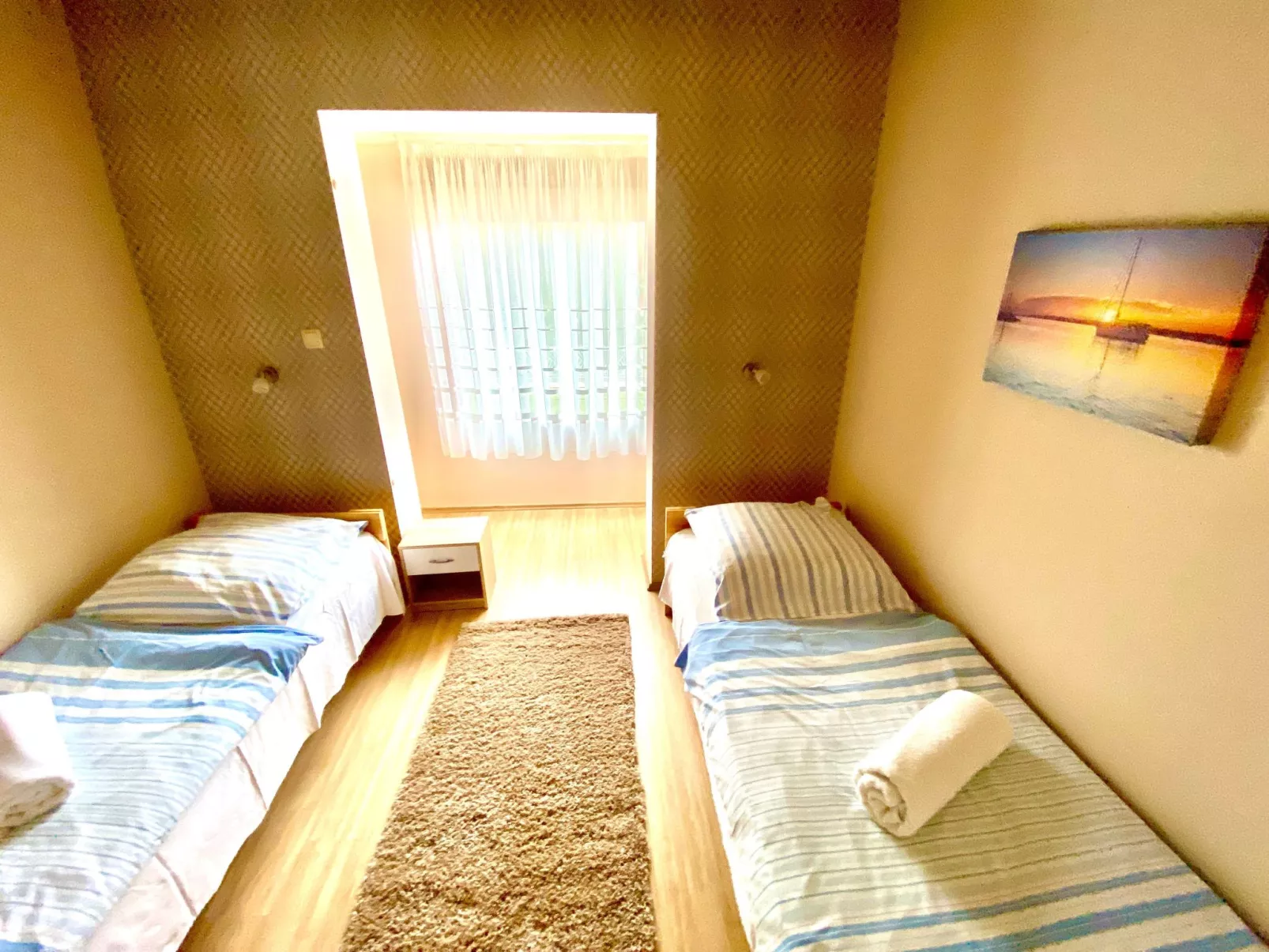 Großes Ferienhaus in Siófok mit Privatem Pool-Drinnen